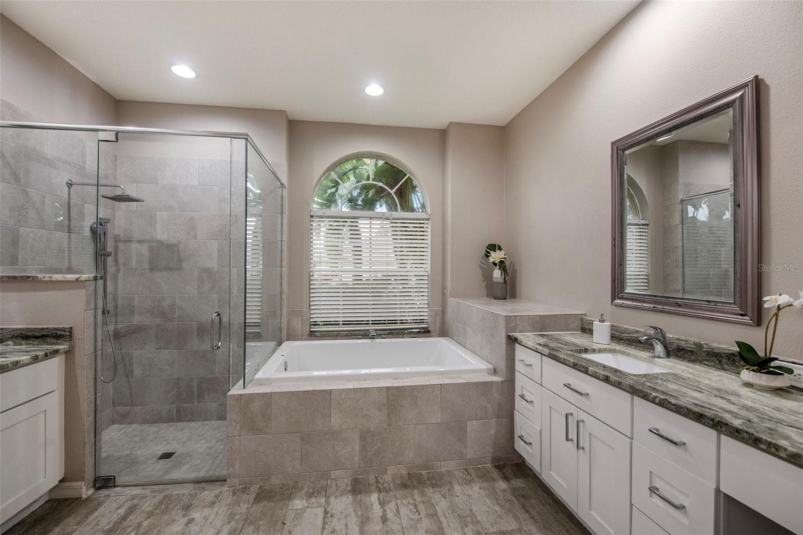Master Bathroom - 4883 W BREEZE CIR, PALM HARBOR