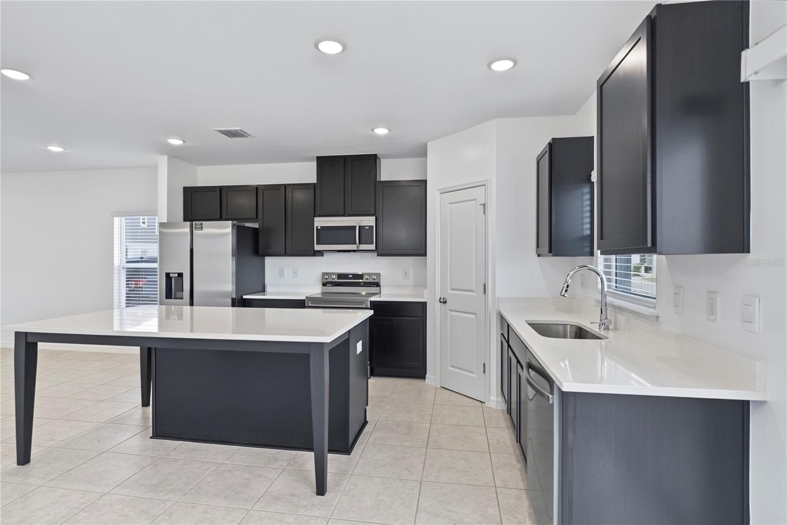 Townhouse at 3504 EAGLES CROSSING WAY, LAKELAND, photo 12 of 47