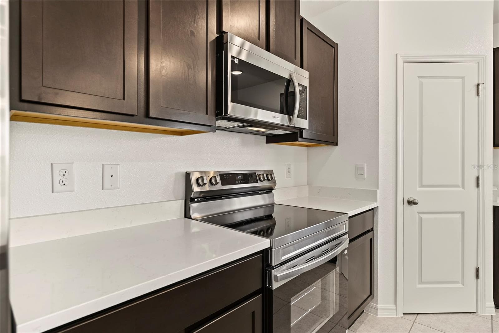Townhouse at 3504 EAGLES CROSSING WAY, LAKELAND, photo 14 of 47
