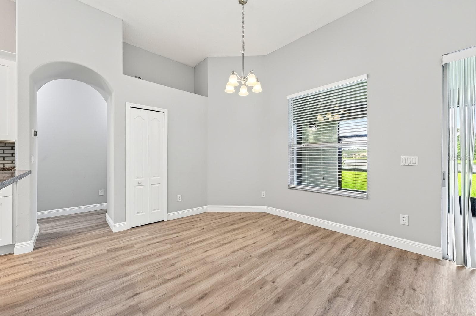 Breakfast Nook. - 4946 LAZY OAKS WAY, ST CLOUD