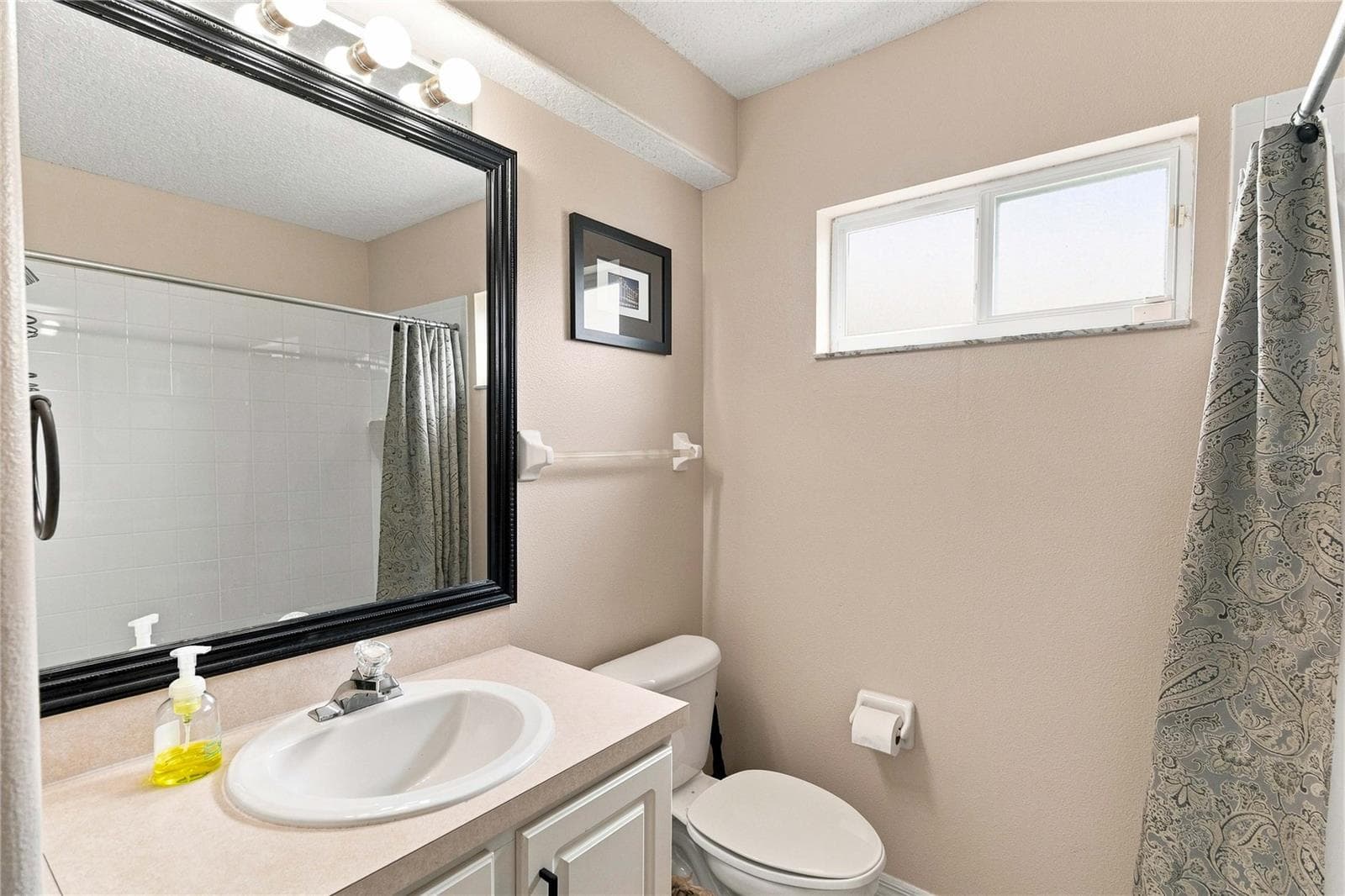Bedroom 4/Guest Bathroom - 156 BURRELL CIR, KISSIMMEE