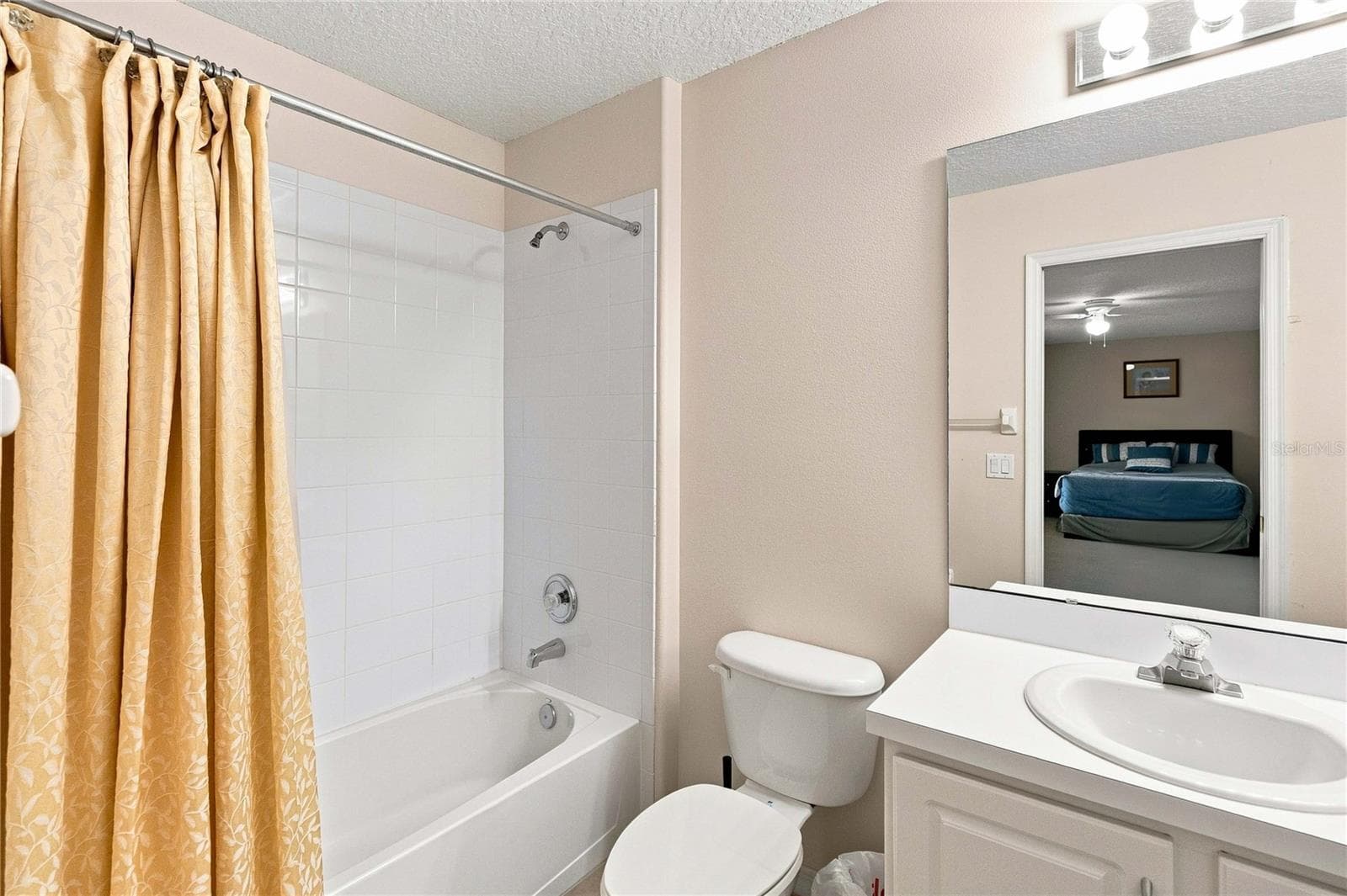 2nd Bathroom - 156 BURRELL CIR, KISSIMMEE