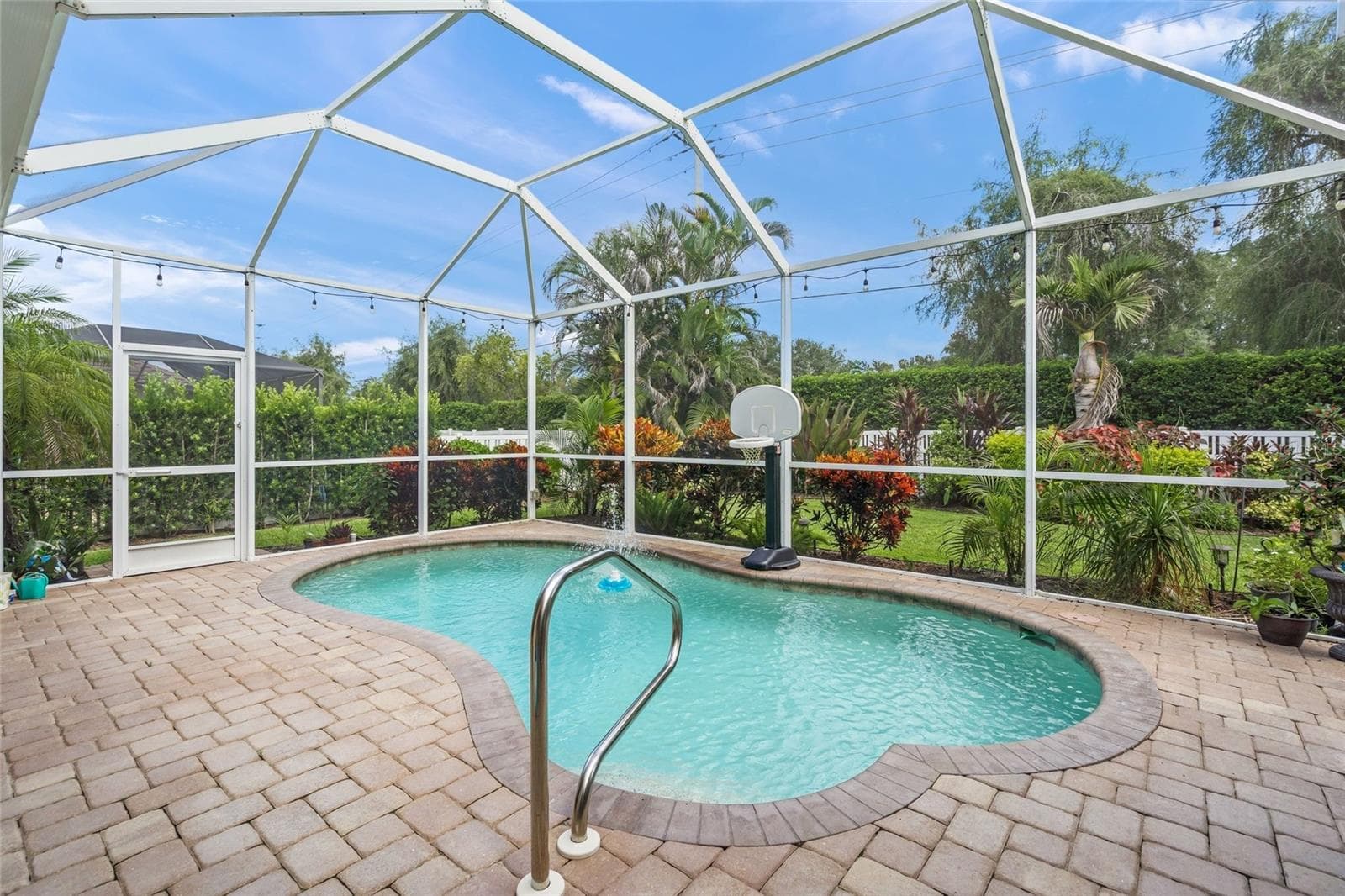 Single Family Residence at 1772 PINYON PINE DR, SARASOTA, photo 42 of 45