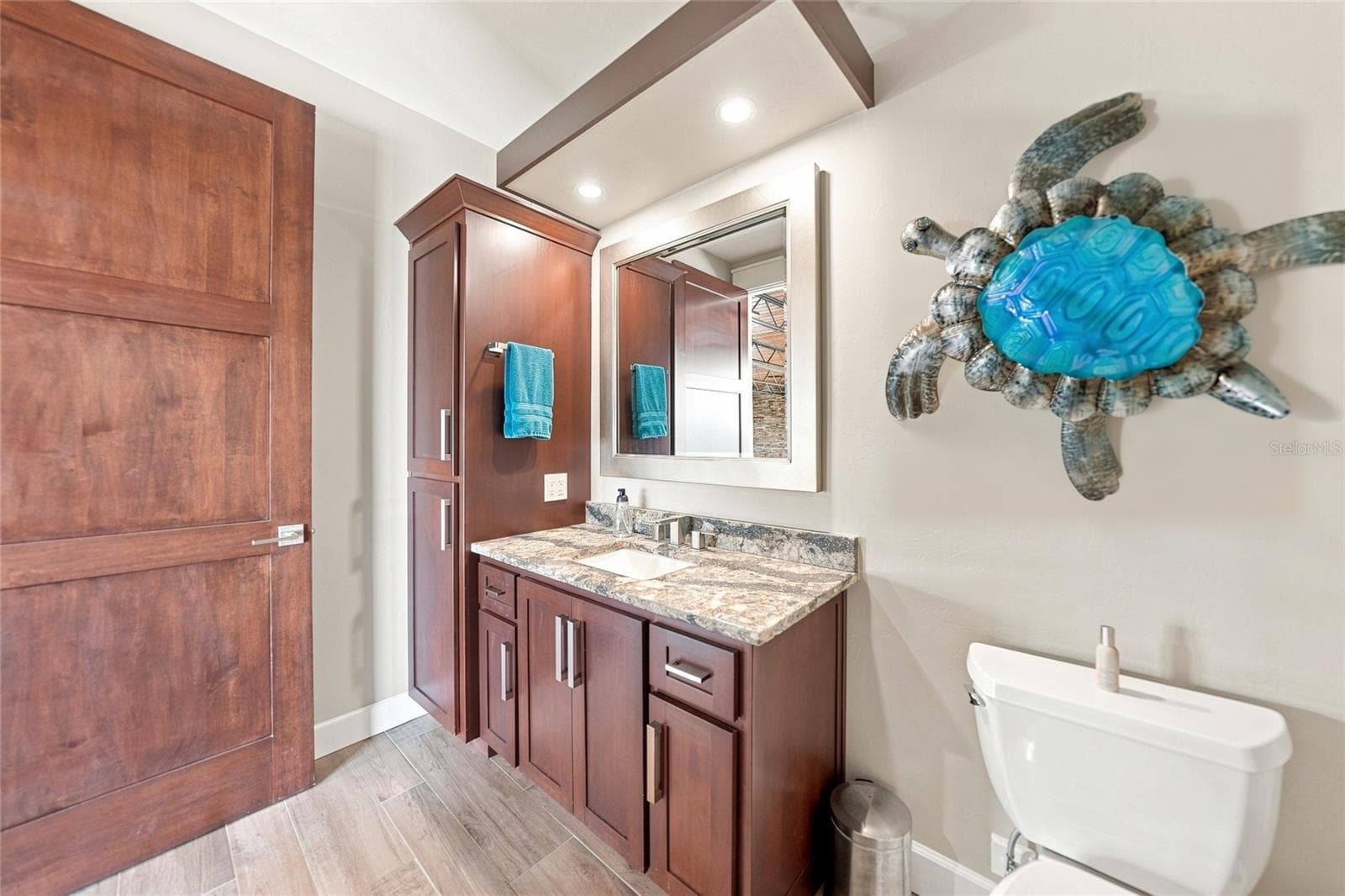 2nd floor hall full bath - 2755 CUSSELL DR, ST JAMES CITY
