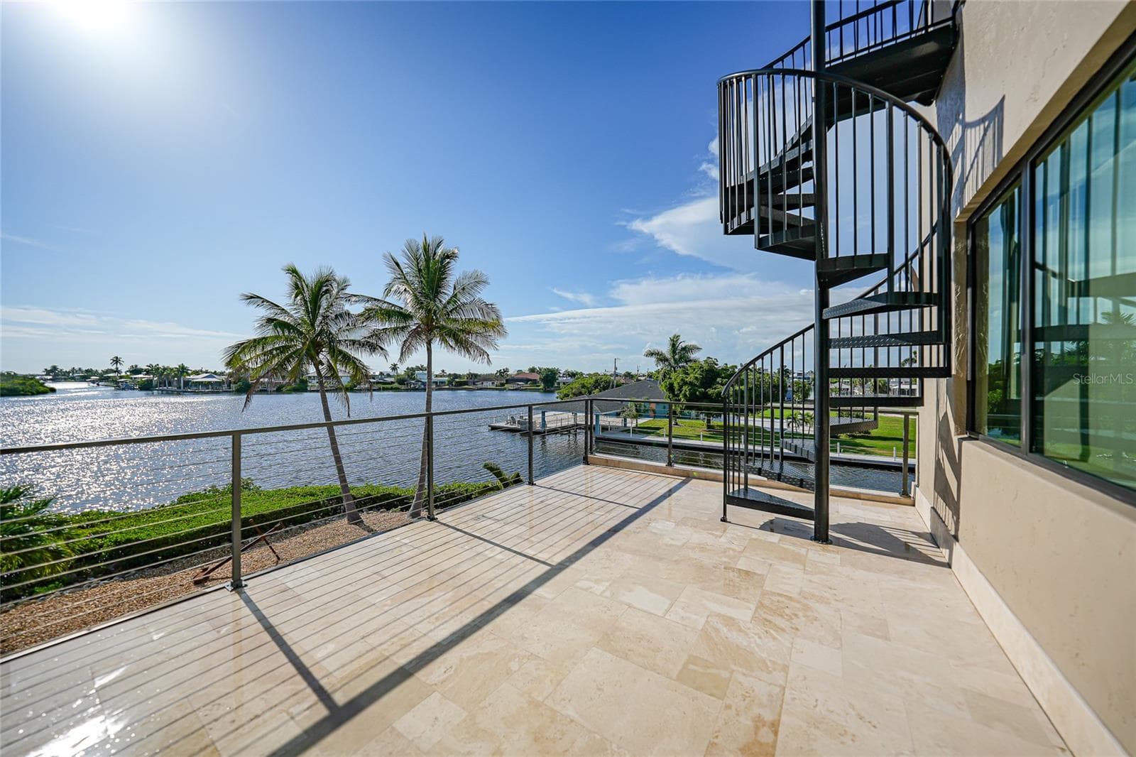 Spiral stairs to rooftop deck - 2755 CUSSELL DR, ST JAMES CITY