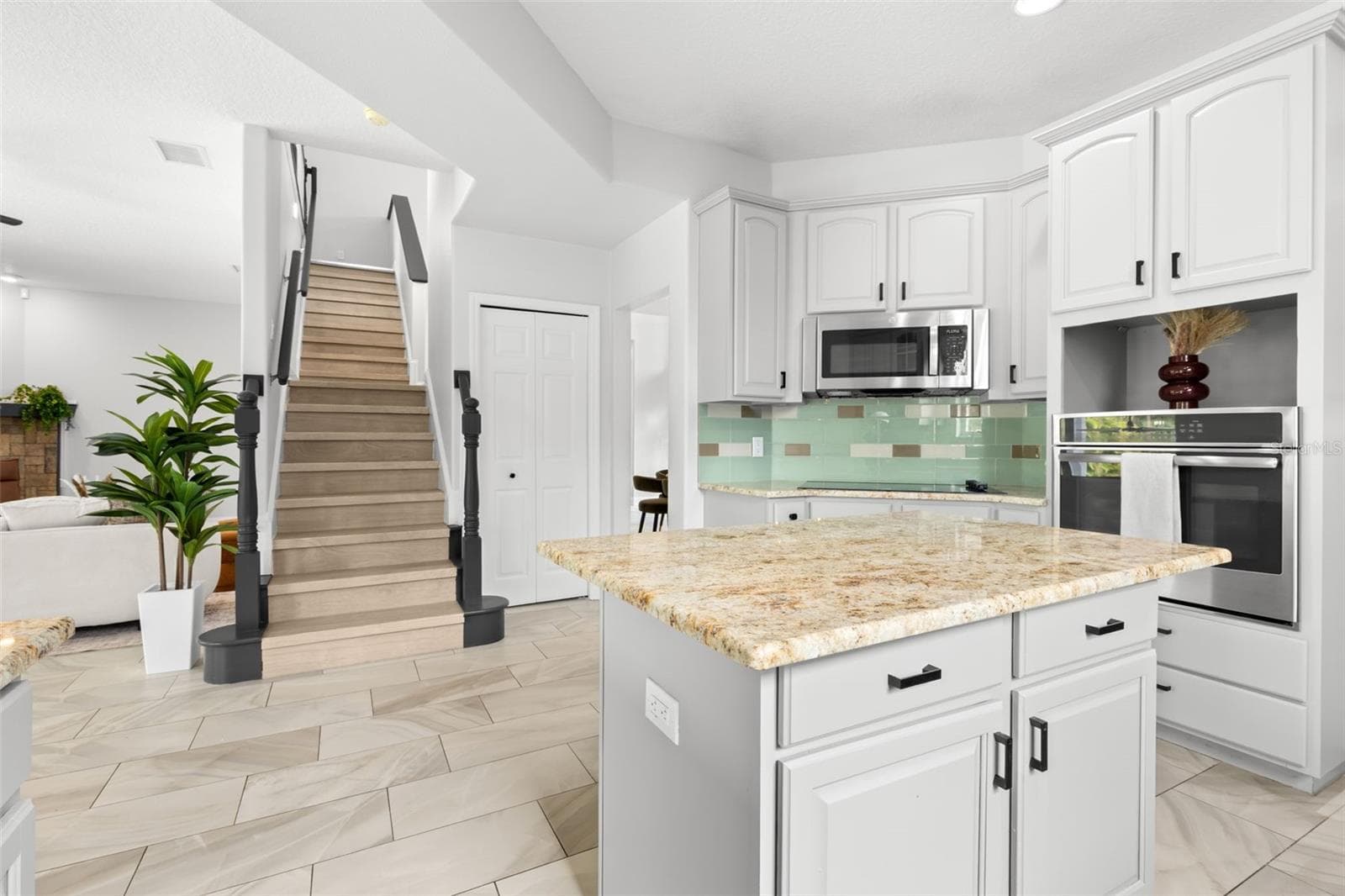 Single Family Residence at 9240 SAN MARTIN BLVD NE, ST PETERSBURG, photo 17 of 67