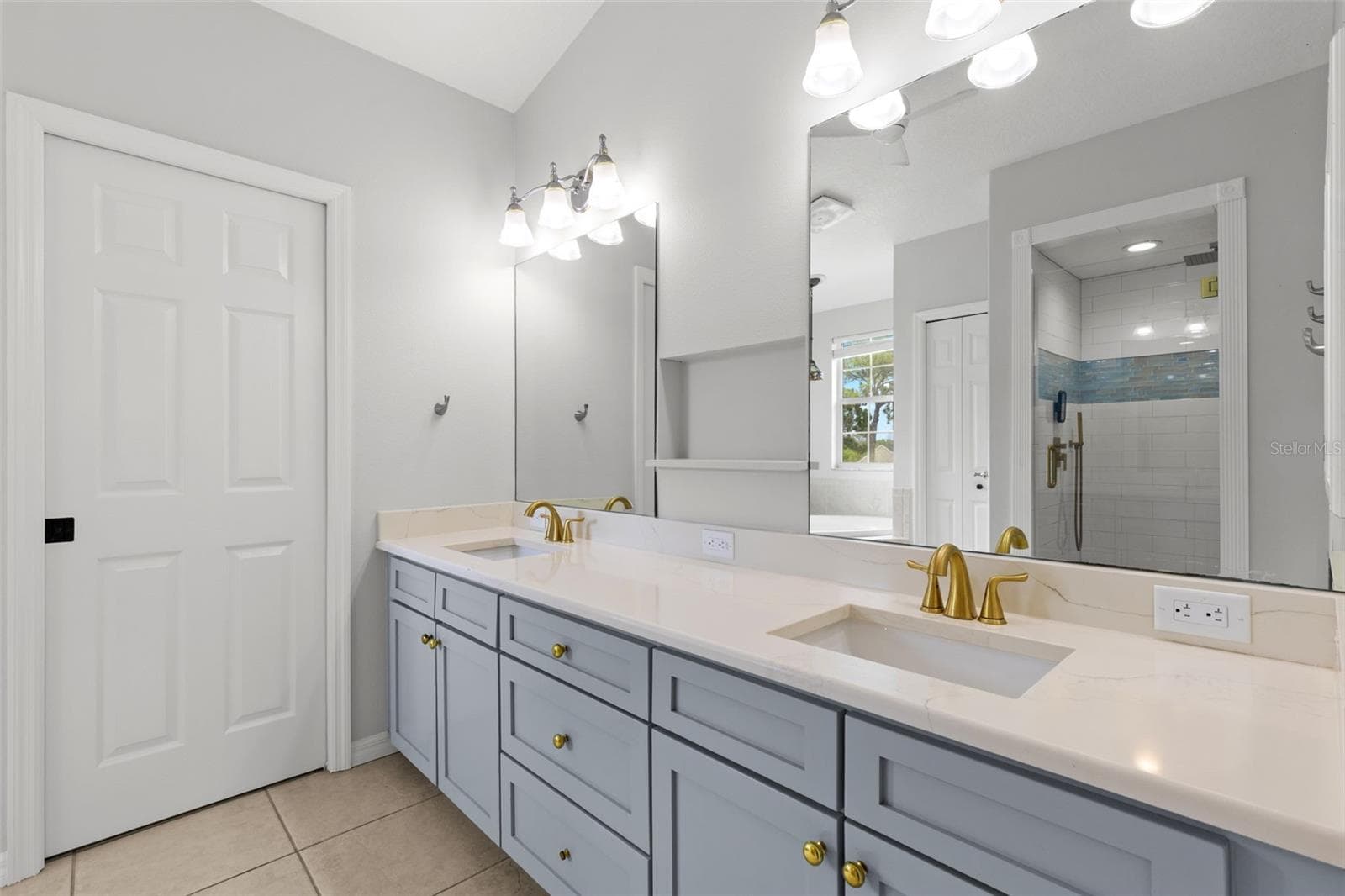 Single Family Residence at 9240 SAN MARTIN BLVD NE, ST PETERSBURG, photo 33 of 67