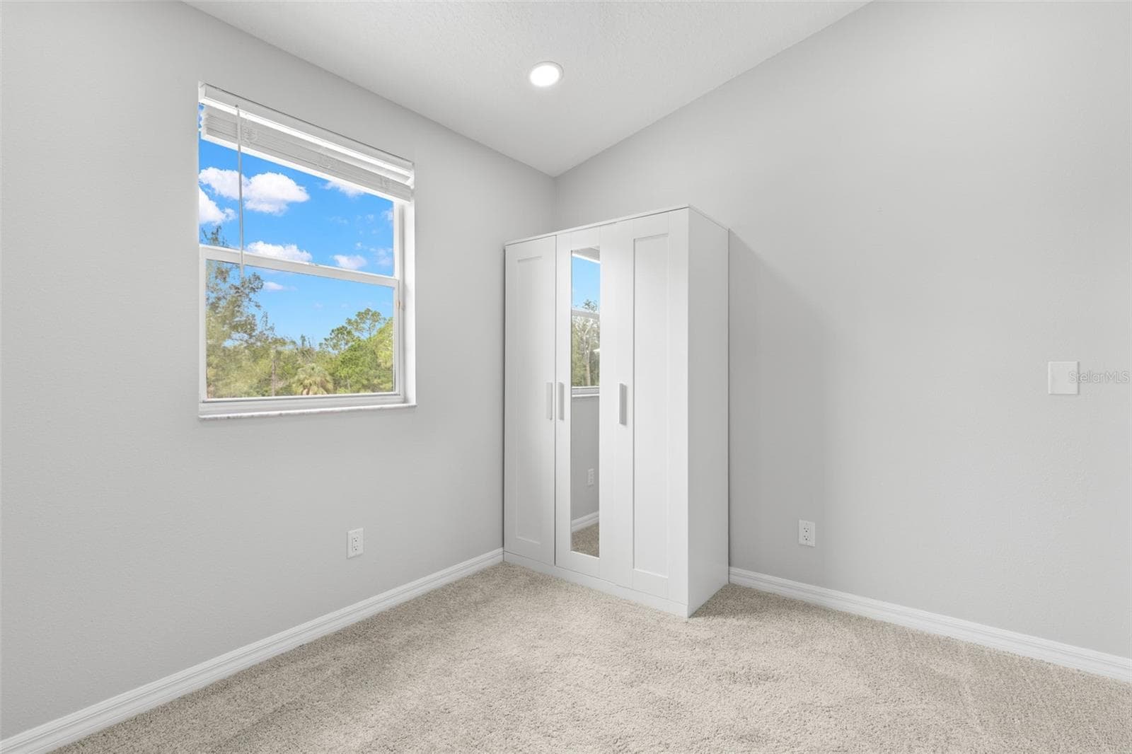 Single Family Residence at 9240 SAN MARTIN BLVD NE, ST PETERSBURG, photo 36 of 67