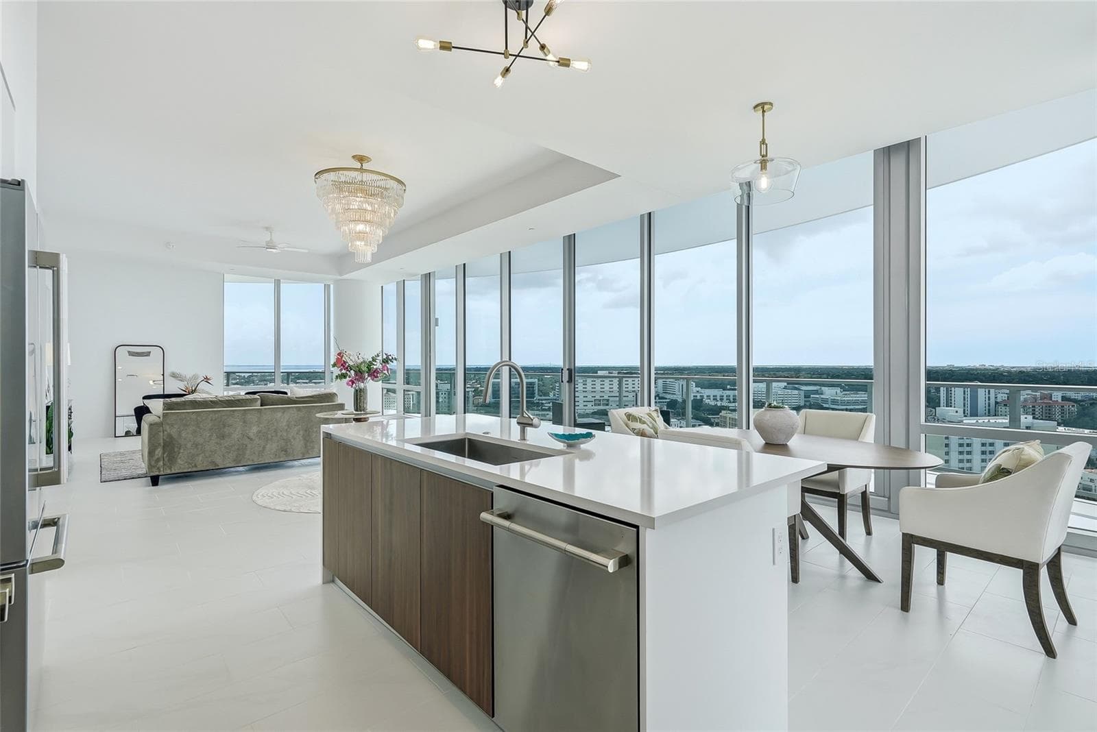 Floor-to-ceiling windows frame expansive views and fill the residence with natural light. - 400 CENTRAL AVE #1901, ST PETERSBURG
