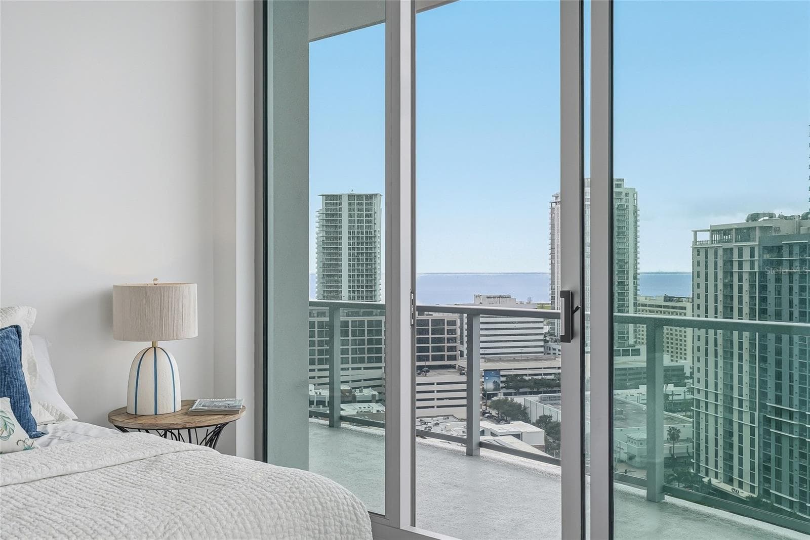 Condominium at 400 CENTRAL AVE #1901, ST PETERSBURG, photo 18 of 63
