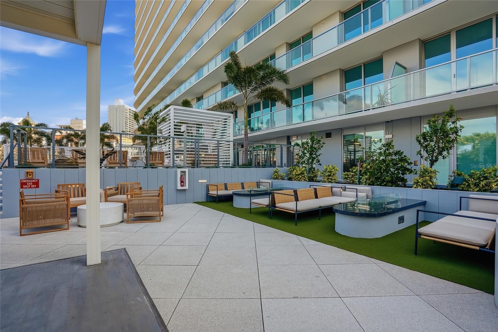 Relax by the fire pits - 400 CENTRAL AVE #1901, ST PETERSBURG