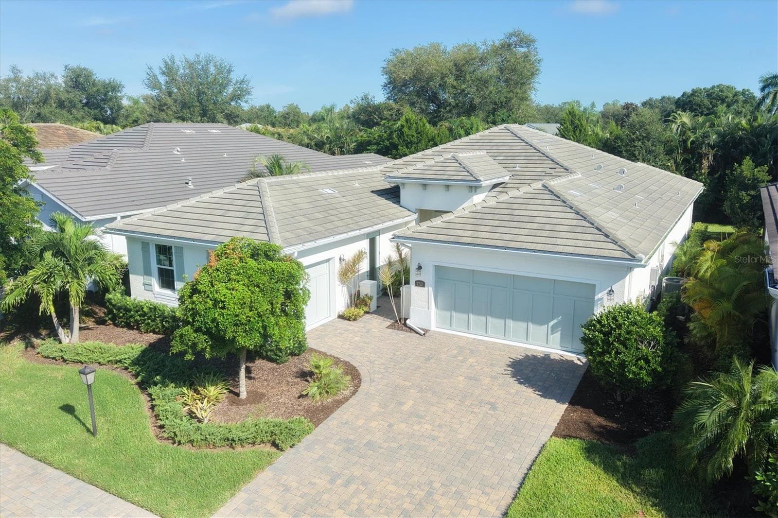 Lush Landscaping - 7717 SANDHILL LAKE DR, SARASOTA