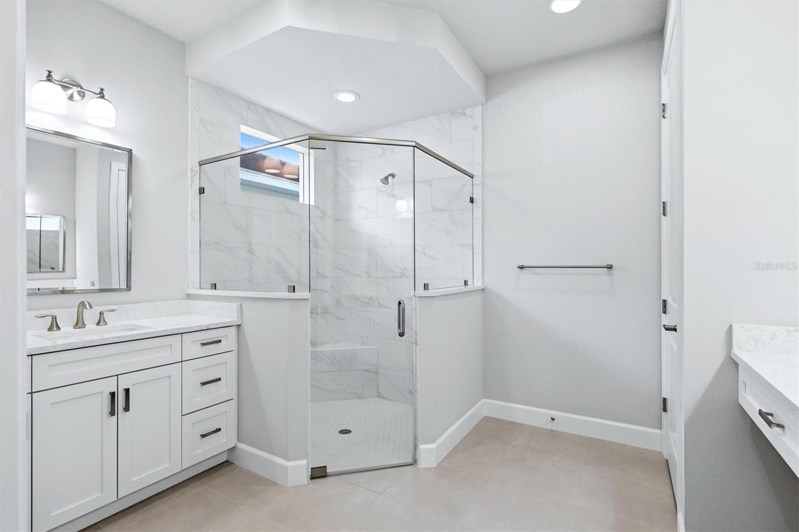 Primary Bathroom - 7717 SANDHILL LAKE DR, SARASOTA