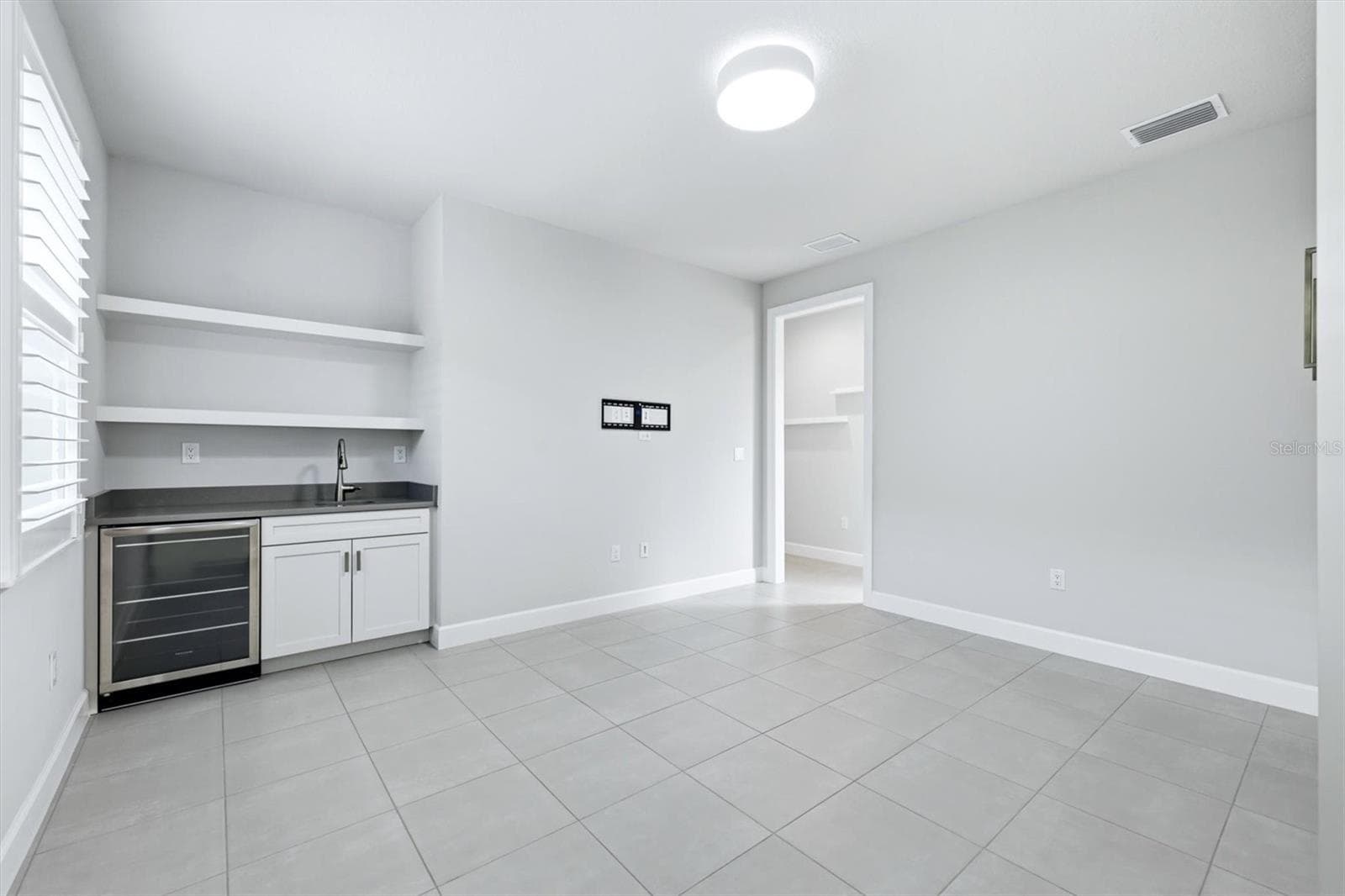Single Family Residence at 7717 SANDHILL LAKE DR, SARASOTA, photo 39 of 65
