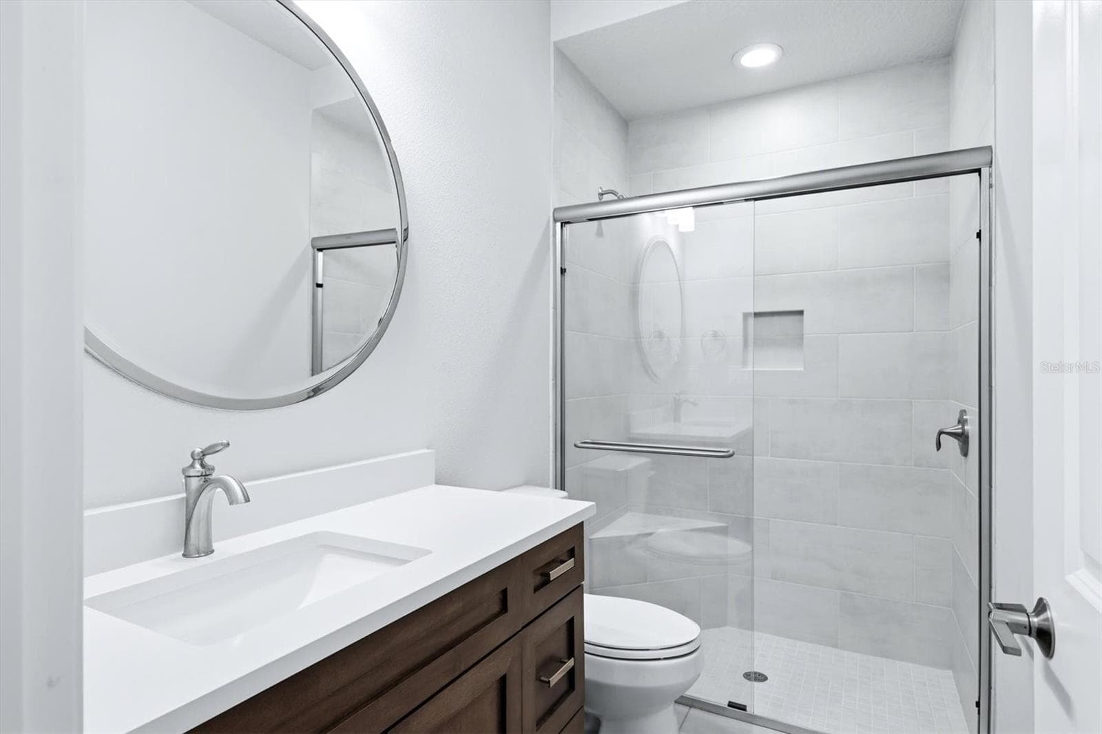 3rd Bathroom - 7717 SANDHILL LAKE DR, SARASOTA