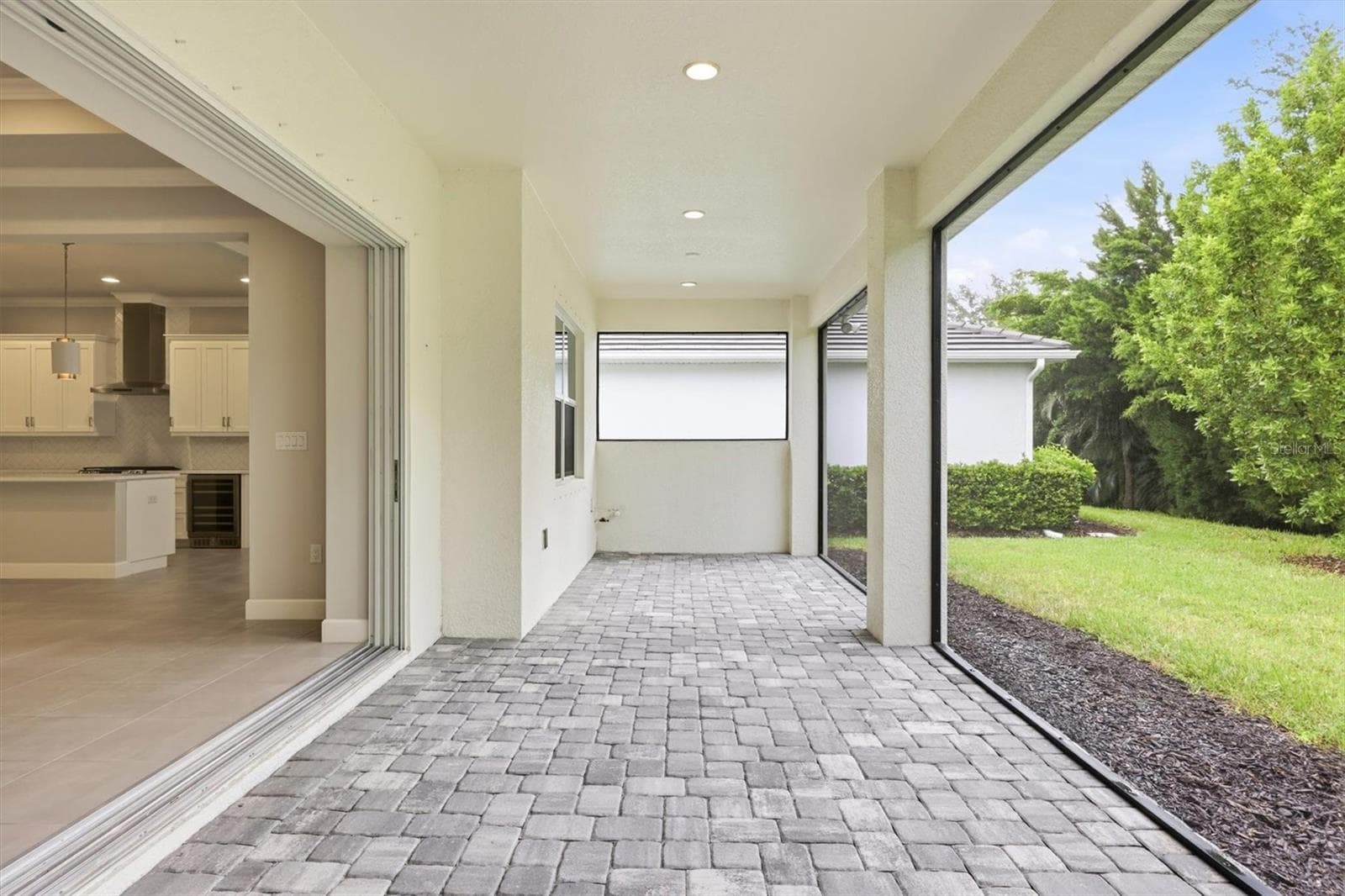 Pre-Plumbed for an Outdoor Kitchen - 7717 SANDHILL LAKE DR, SARASOTA