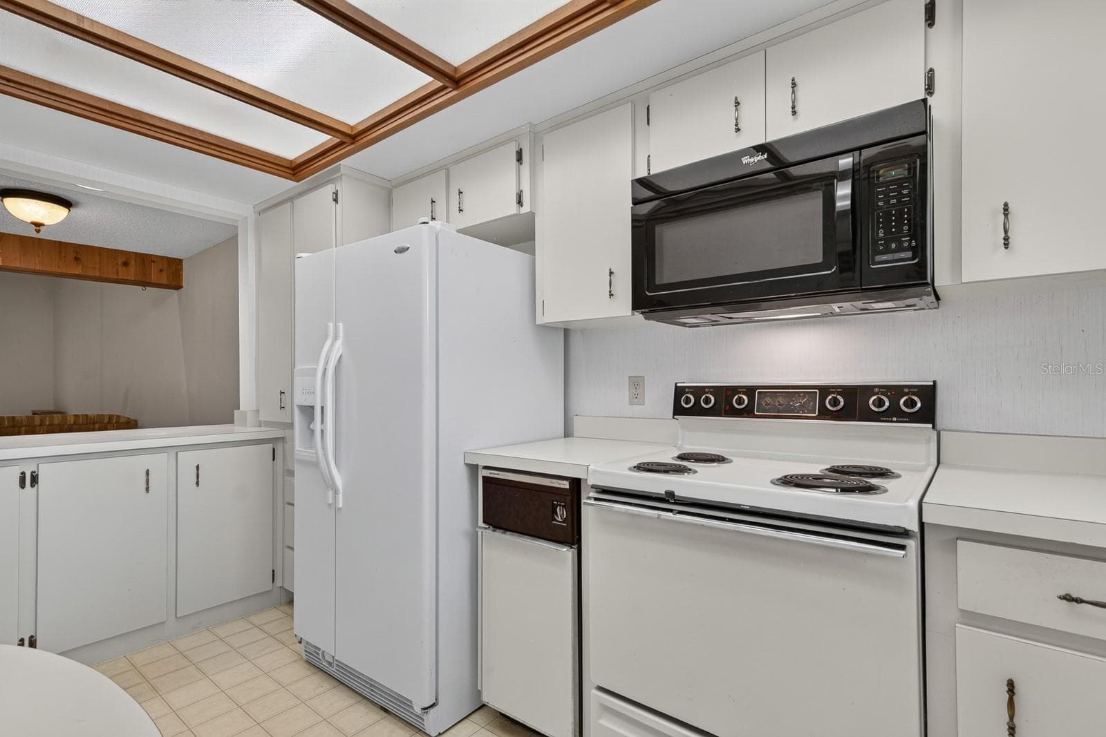 Condominium at 2025 SYLVESTER RD #QQ2, LAKELAND, photo 11 of 53