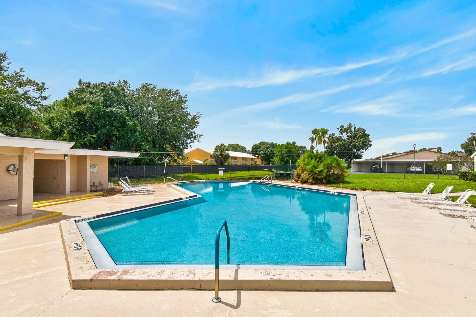 Condominium at 2025 SYLVESTER RD #QQ2, LAKELAND, photo 49 of 53