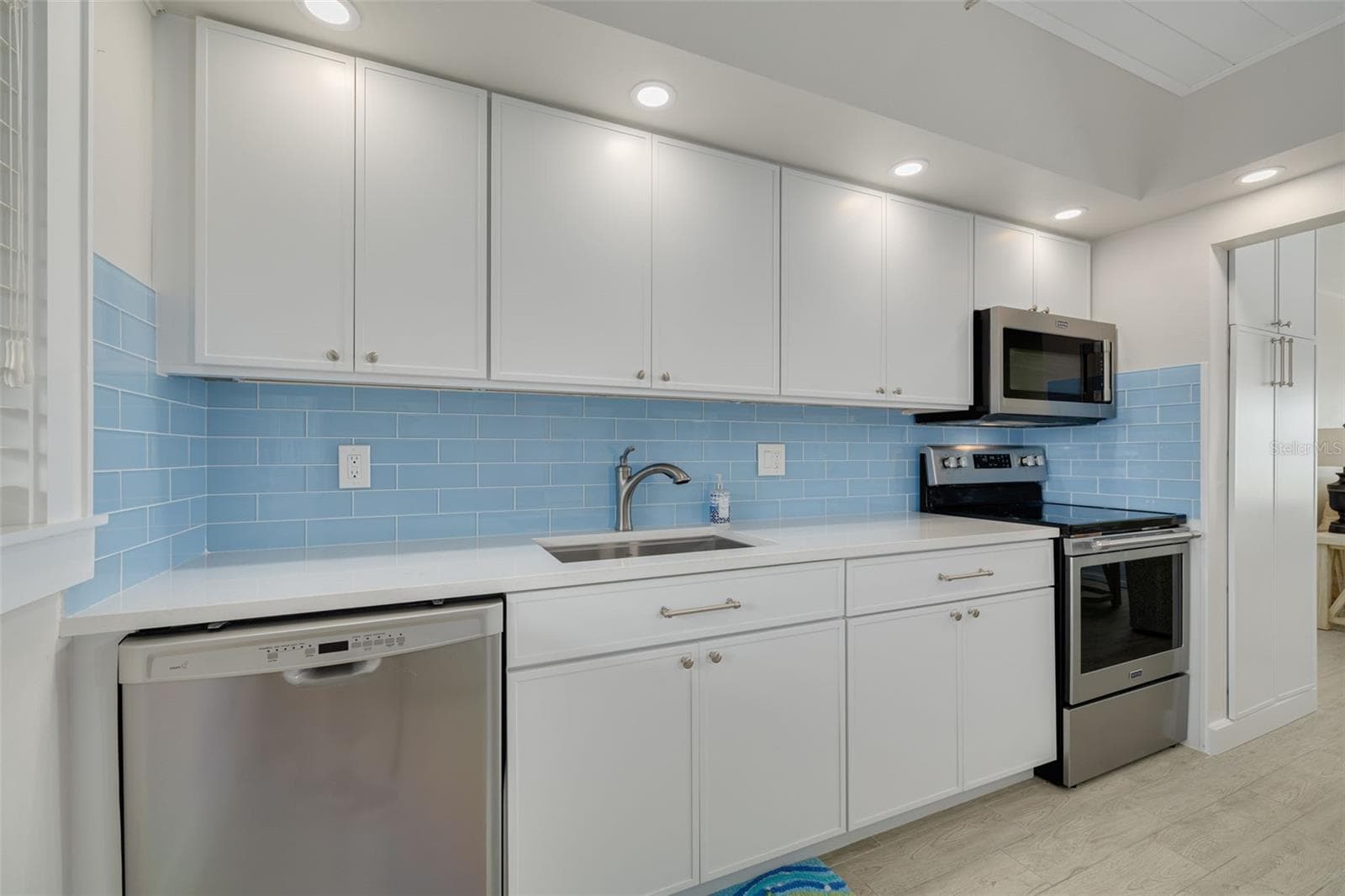 Kitchen 2 - 865 S GULFVIEW BLVD #109, CLEARWATER BEACH