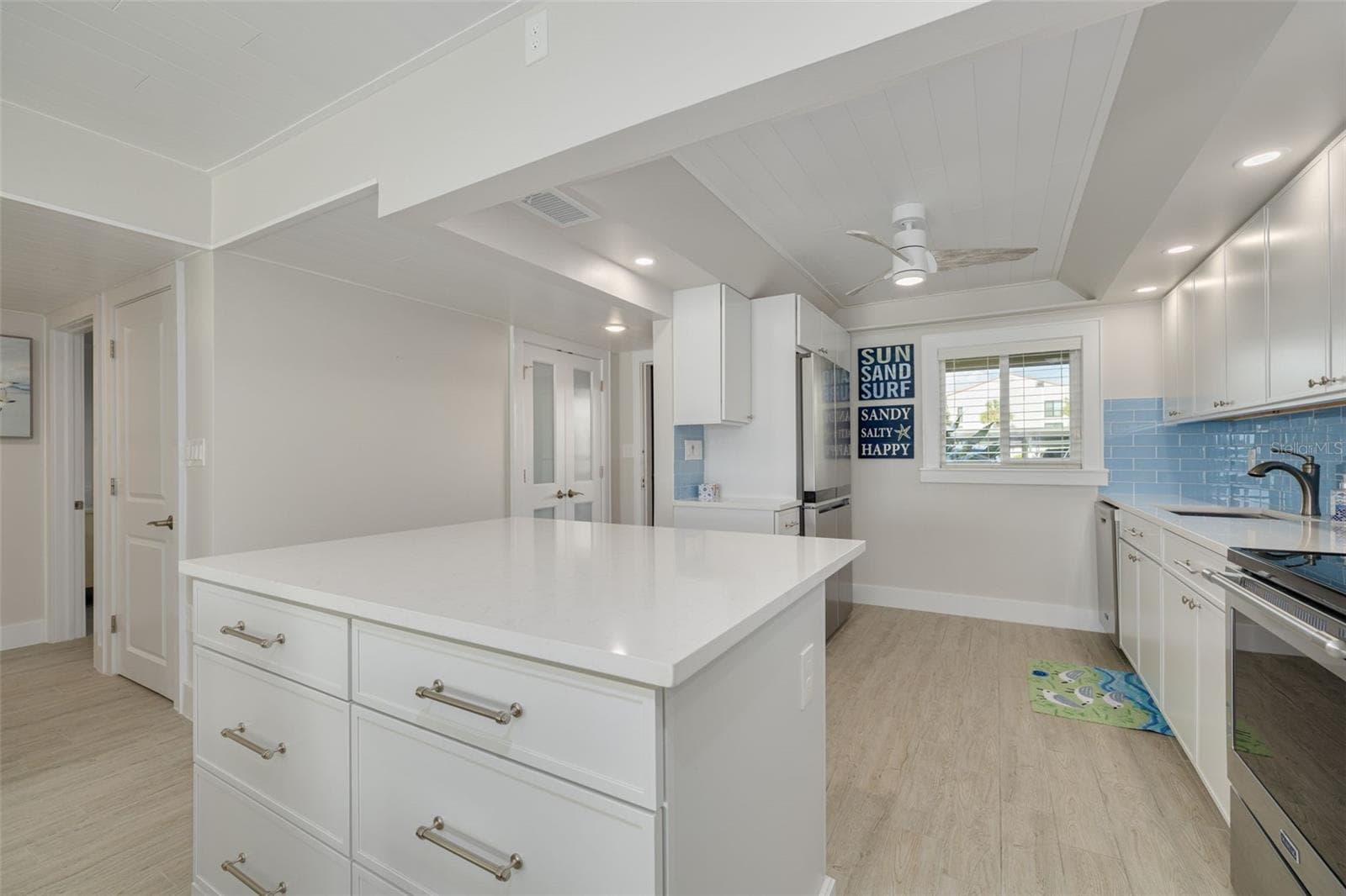 Kitchen 3 - 865 S GULFVIEW BLVD #109, CLEARWATER BEACH