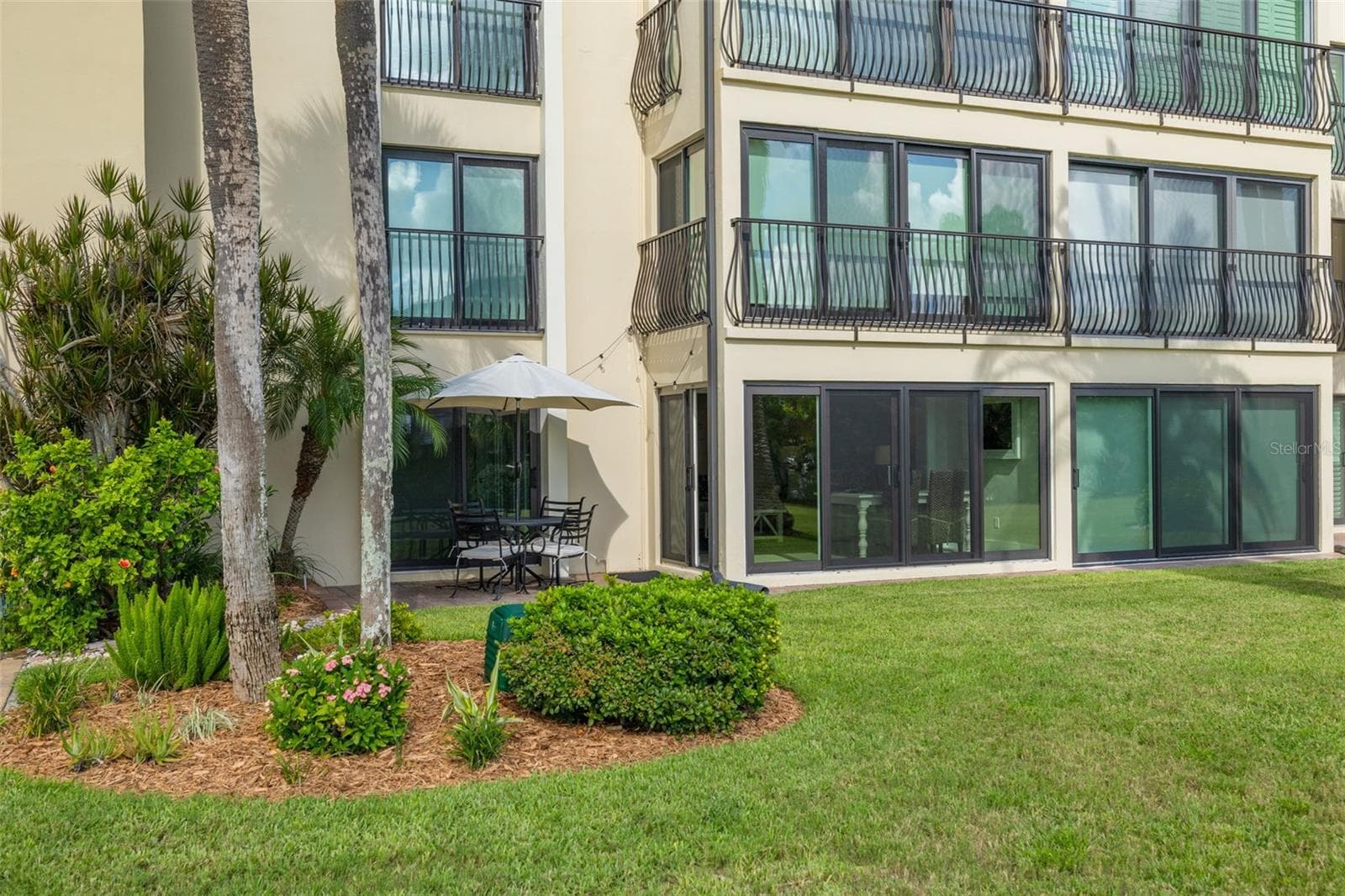 Exterior - 865 S GULFVIEW BLVD #109, CLEARWATER BEACH