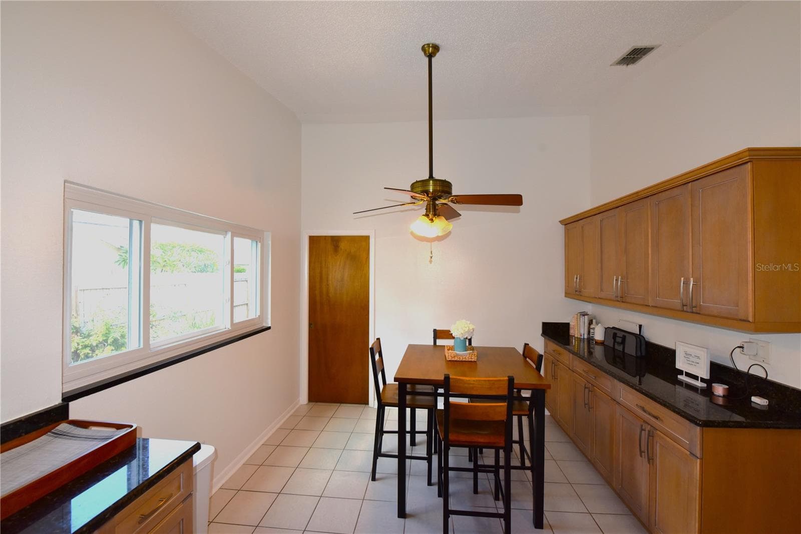 Kitchen Eating area. - 2529 INDIGO DR, DUNEDIN