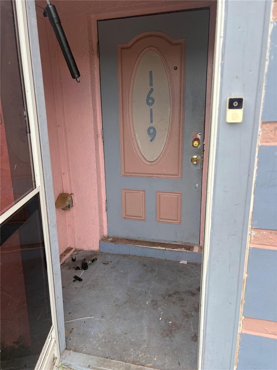 Enclosed Entrance - 1619 TANGELO ST, LAKE WALES