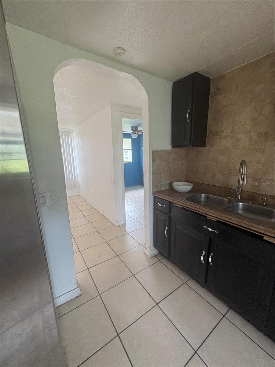 Single Family Residence at 1619 TANGELO ST, LAKE WALES, photo 5 of 26