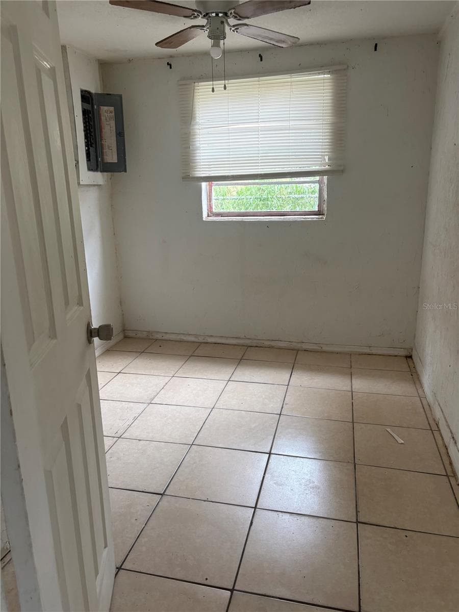 Single Family Residence at 1619 TANGELO ST, LAKE WALES, photo 11 of 26