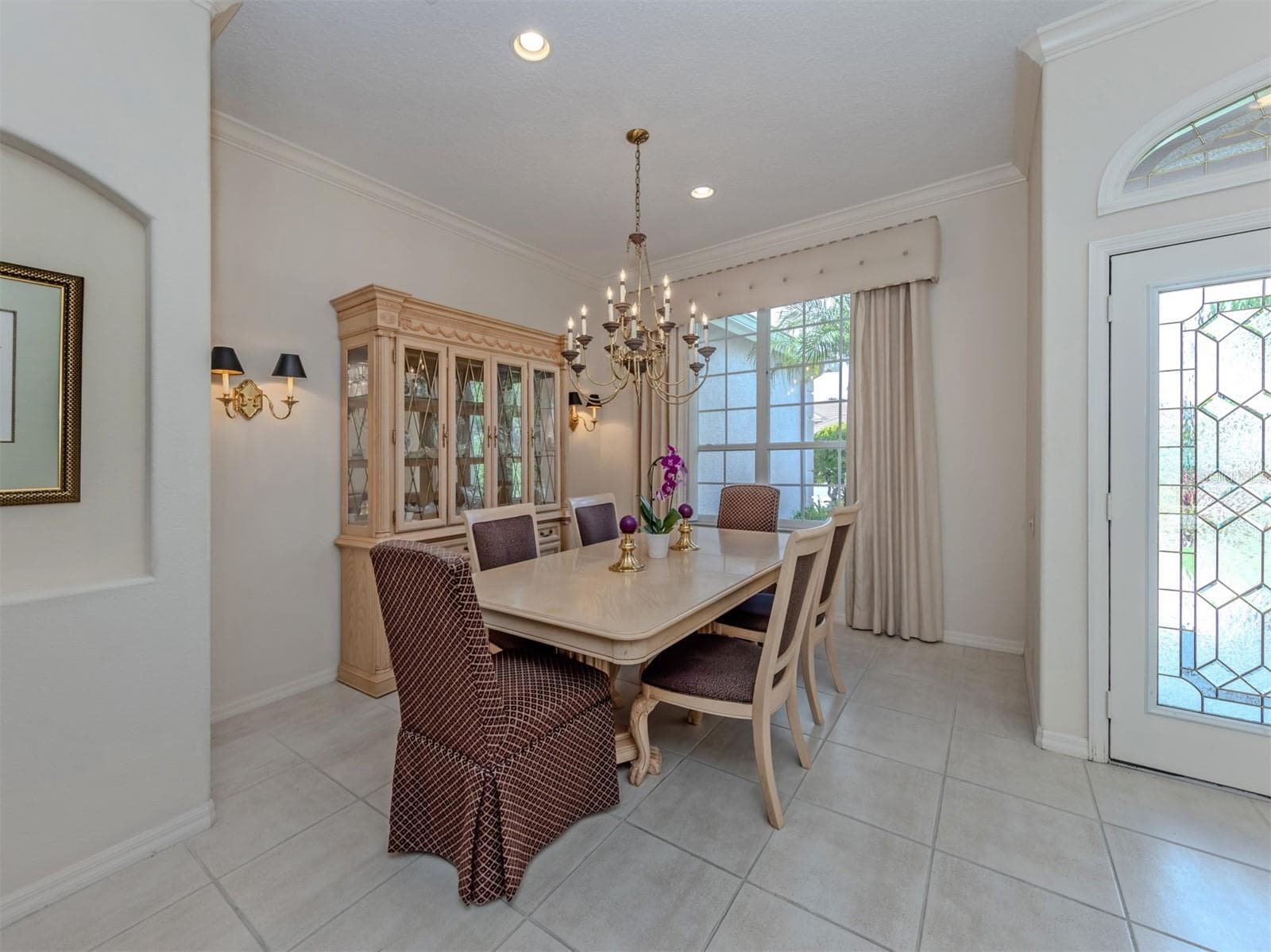 Single Family Residence at 321 WILD PINE WAY, VENICE, photo 9 of 65