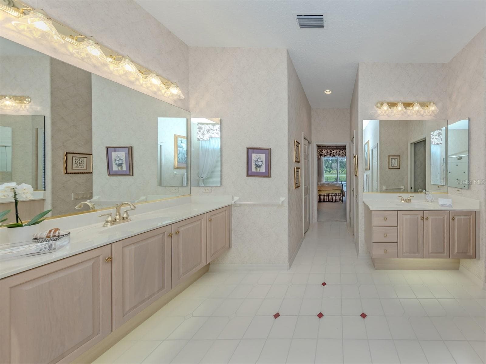 Single Family Residence at 321 WILD PINE WAY, VENICE, photo 20 of 65