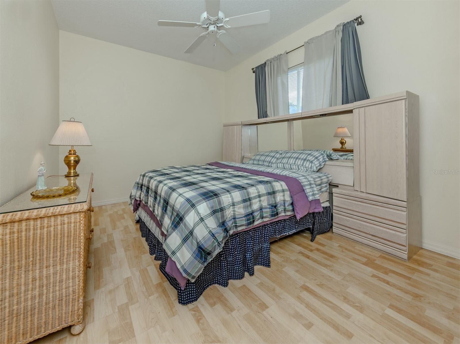 Single Family Residence at 321 WILD PINE WAY, VENICE, photo 22 of 65