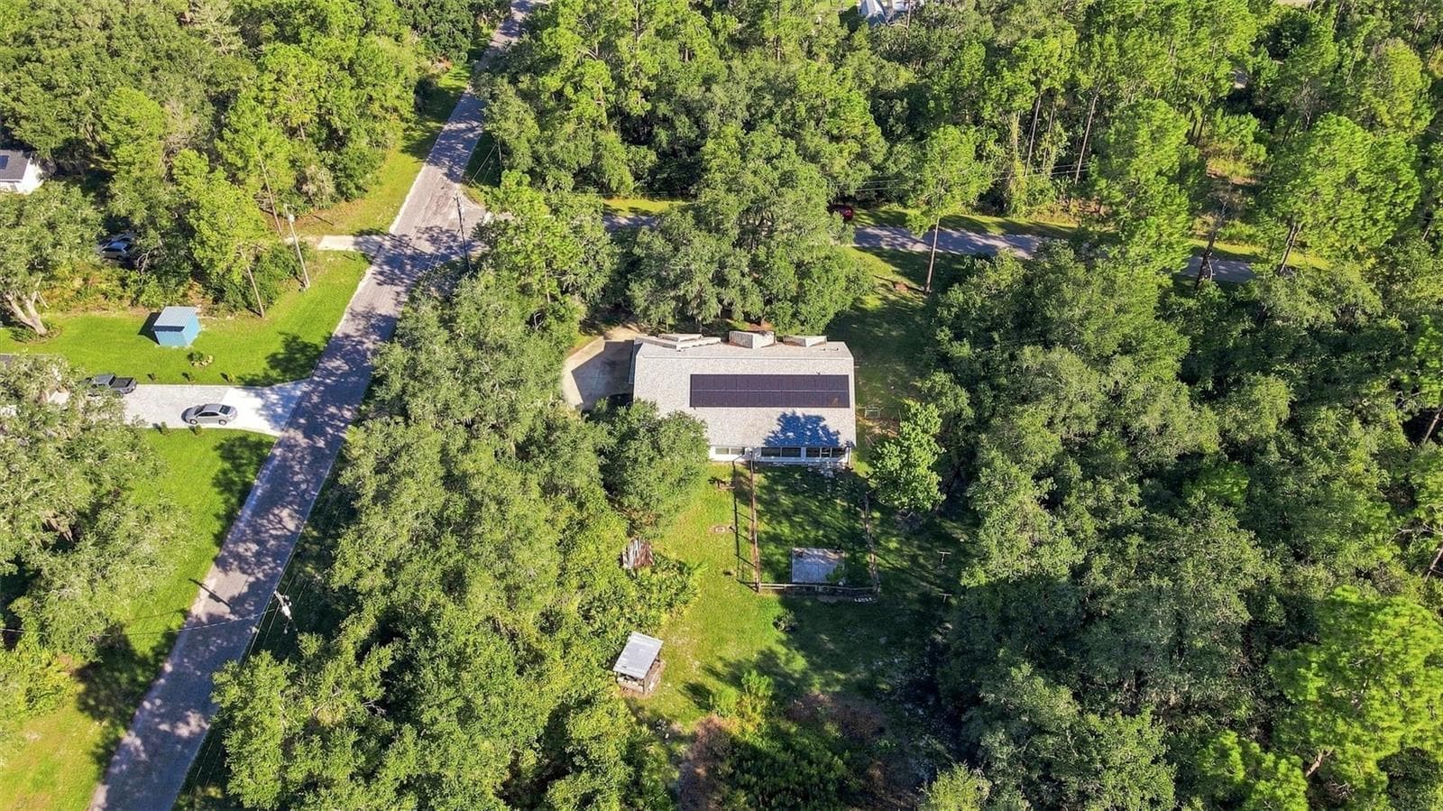 Yard and Solar - 30116 APRICOT WAY, EUSTIS