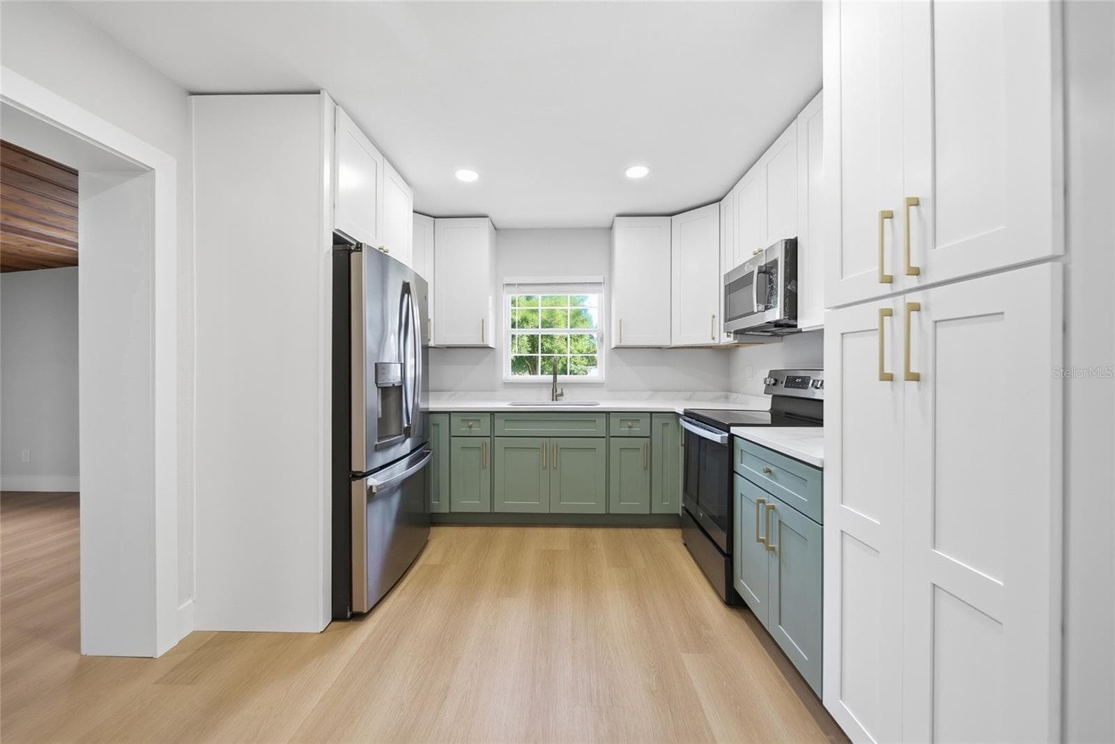 Single Family Residence at 5401 E 98TH AVE, TEMPLE TERRACE, photo 14 of 36