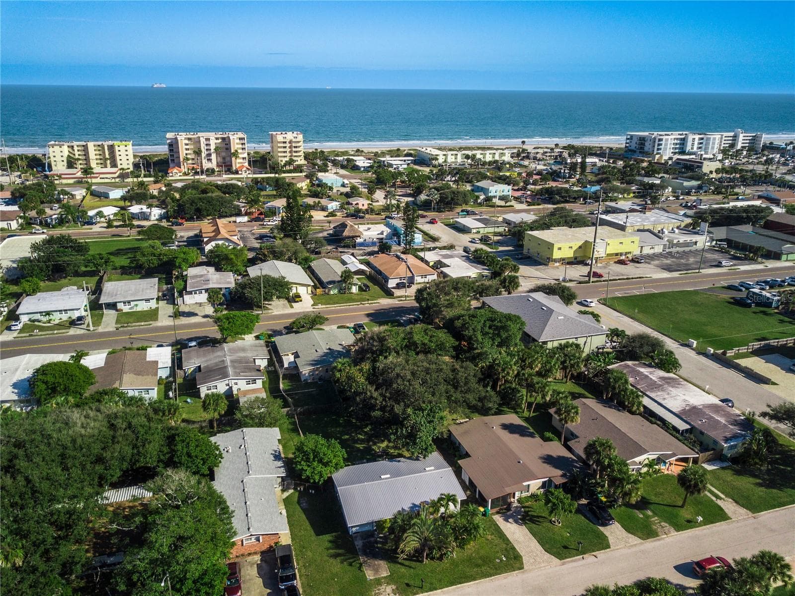 Single Family Residence at 227 WOODLAND AVE, COCOA BEACH, photo 2 of 31