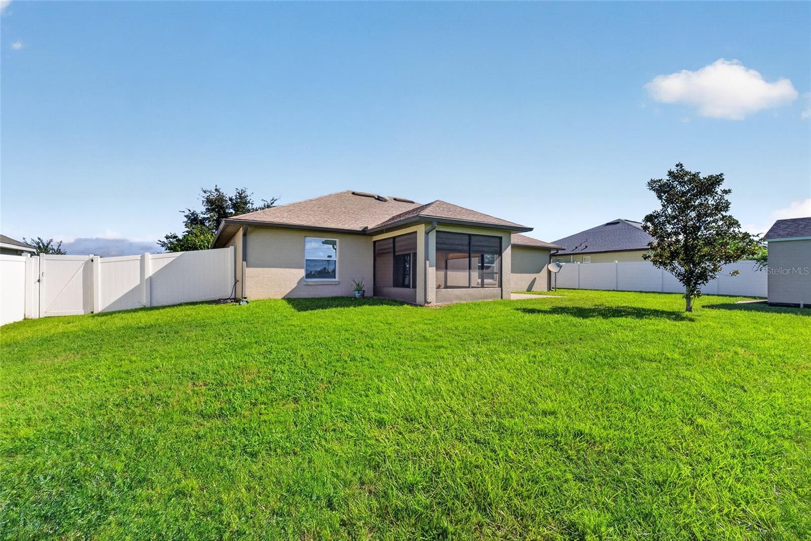 Single Family Residence at 9906 SW 55TH AVENUE RD, OCALA, photo 2 of 26