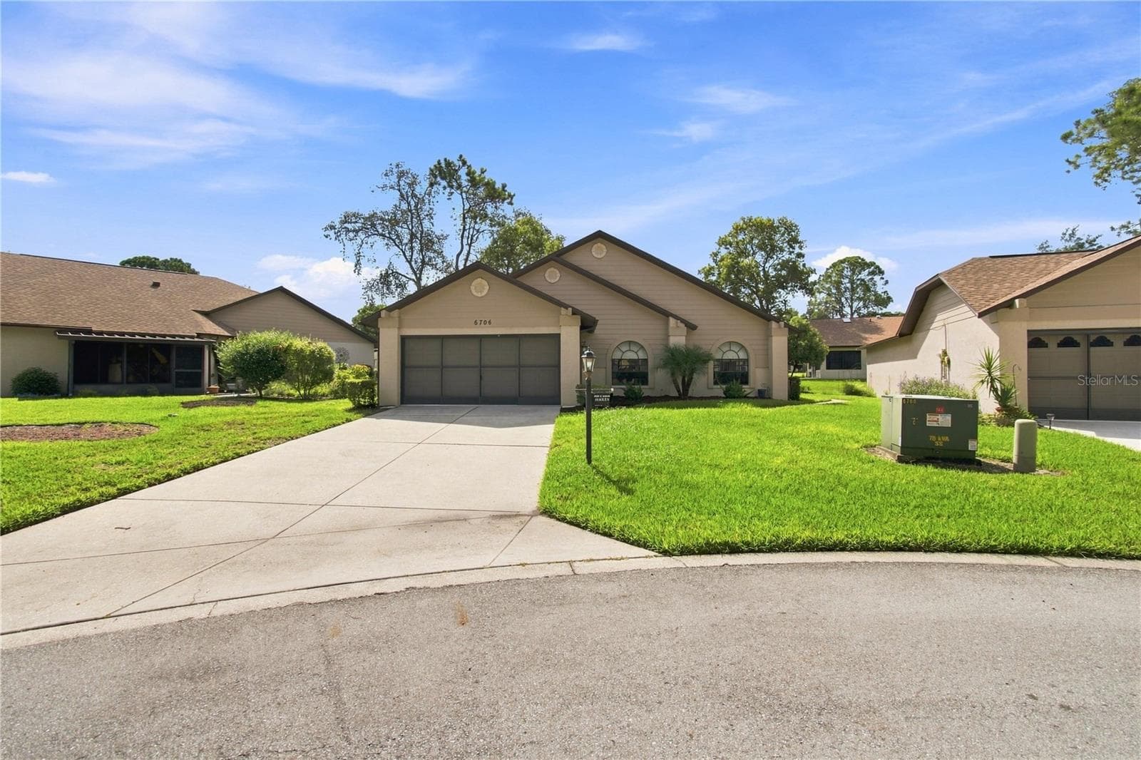 Villa at 6706 OAK CLUSTER CIR, SPRING HILL, photo 3 of 78