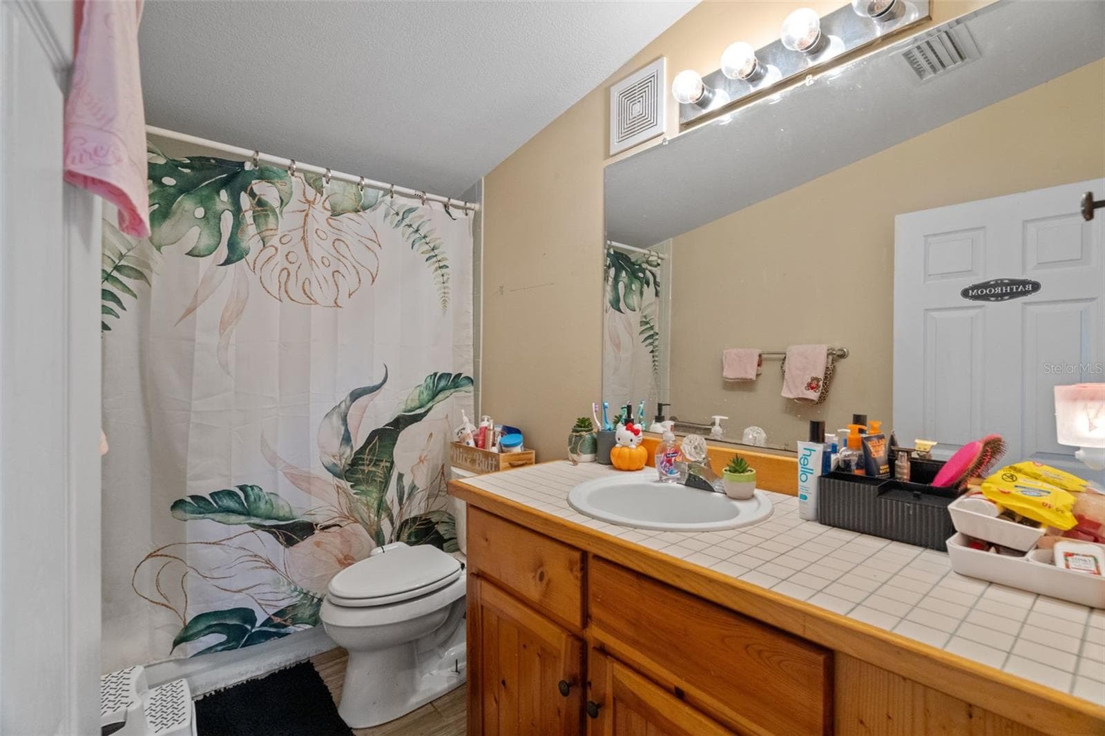 Single Family Residence at 7004 E HIDDEN CT, FLORAL CITY, photo 14 of 56