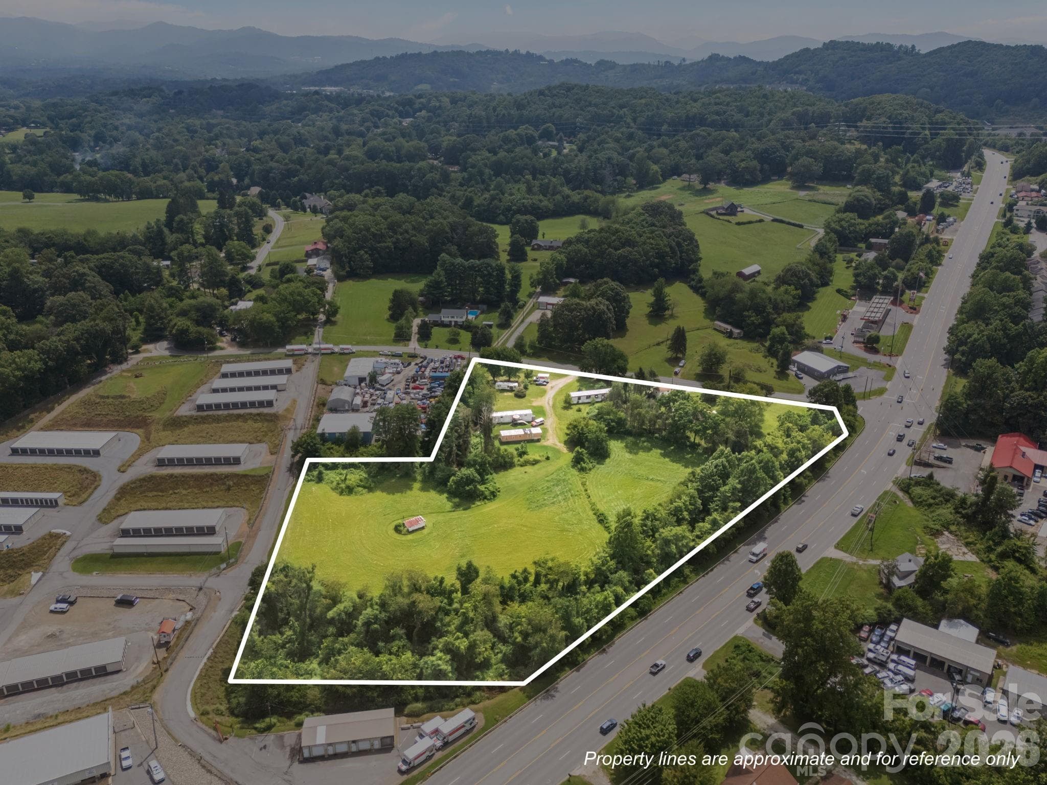 Single Family Residence at Asheville, photo 8 of 52