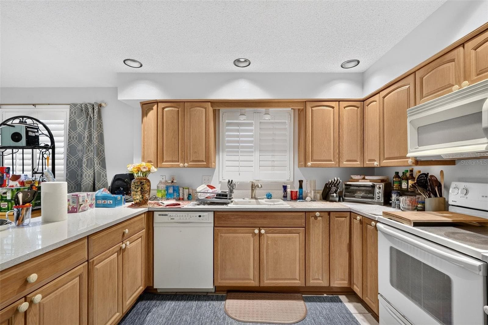 Condominium at 7283 ELEANOR CIR, SARASOTA, photo 12 of 47