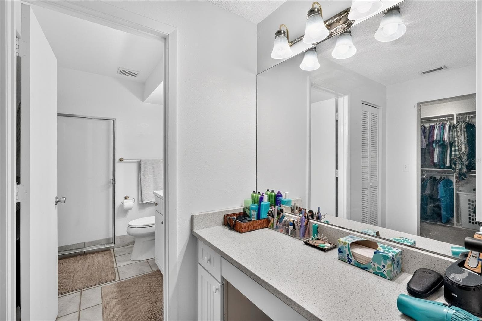 Condominium at 7283 ELEANOR CIR, SARASOTA, photo 19 of 47