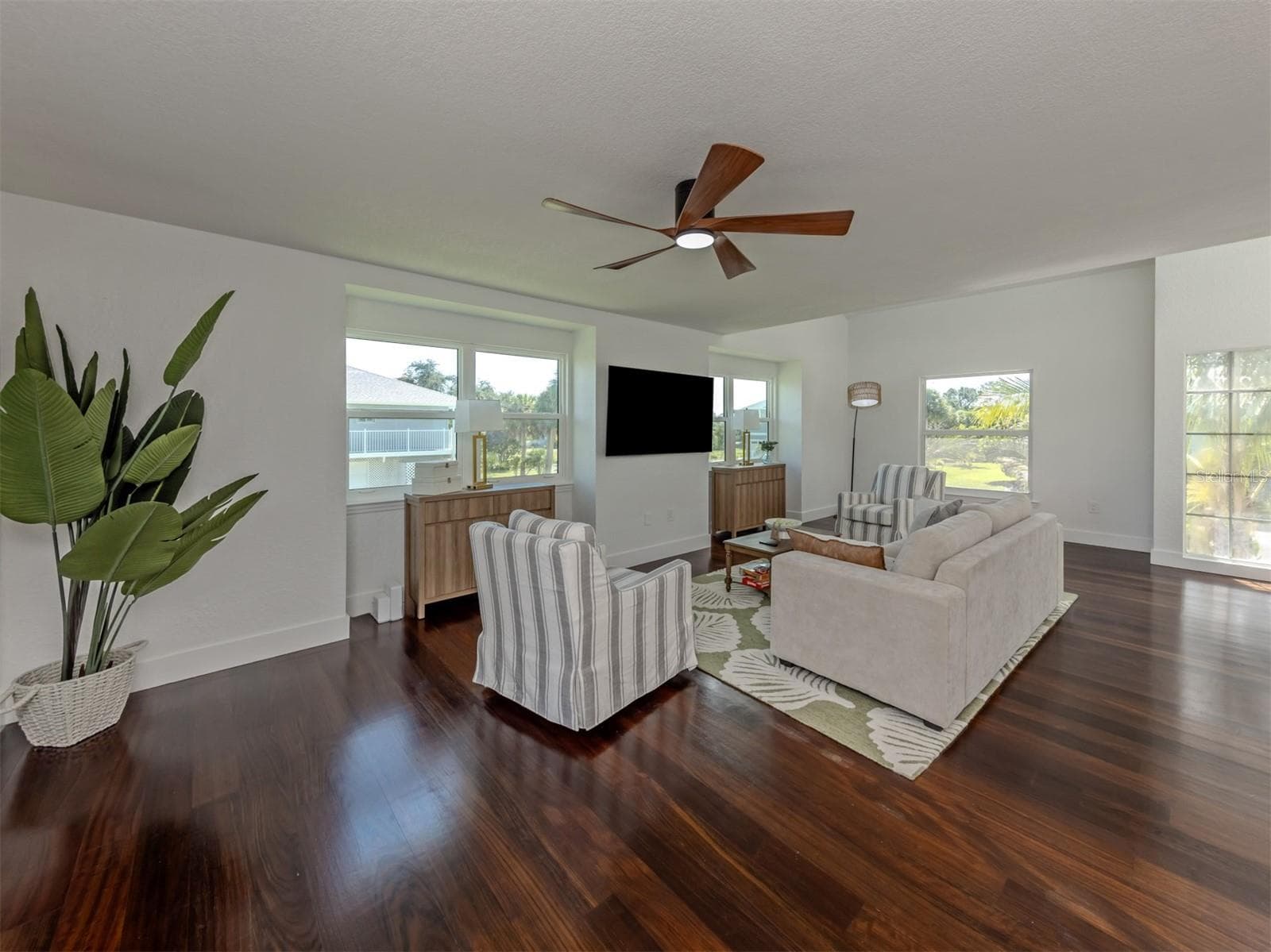 Single Family Residence at 13075 VIA CASSIA, PLACIDA, photo 13 of 47