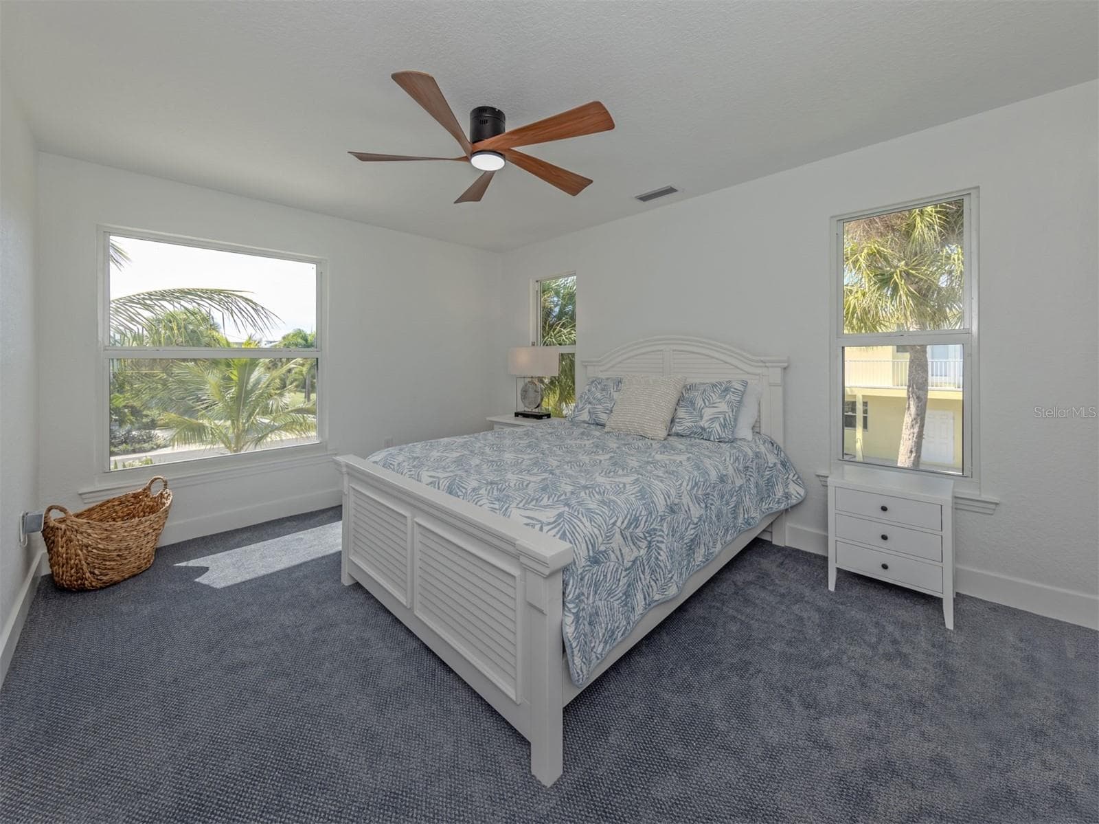 Single Family Residence at 13075 VIA CASSIA, PLACIDA, photo 18 of 47