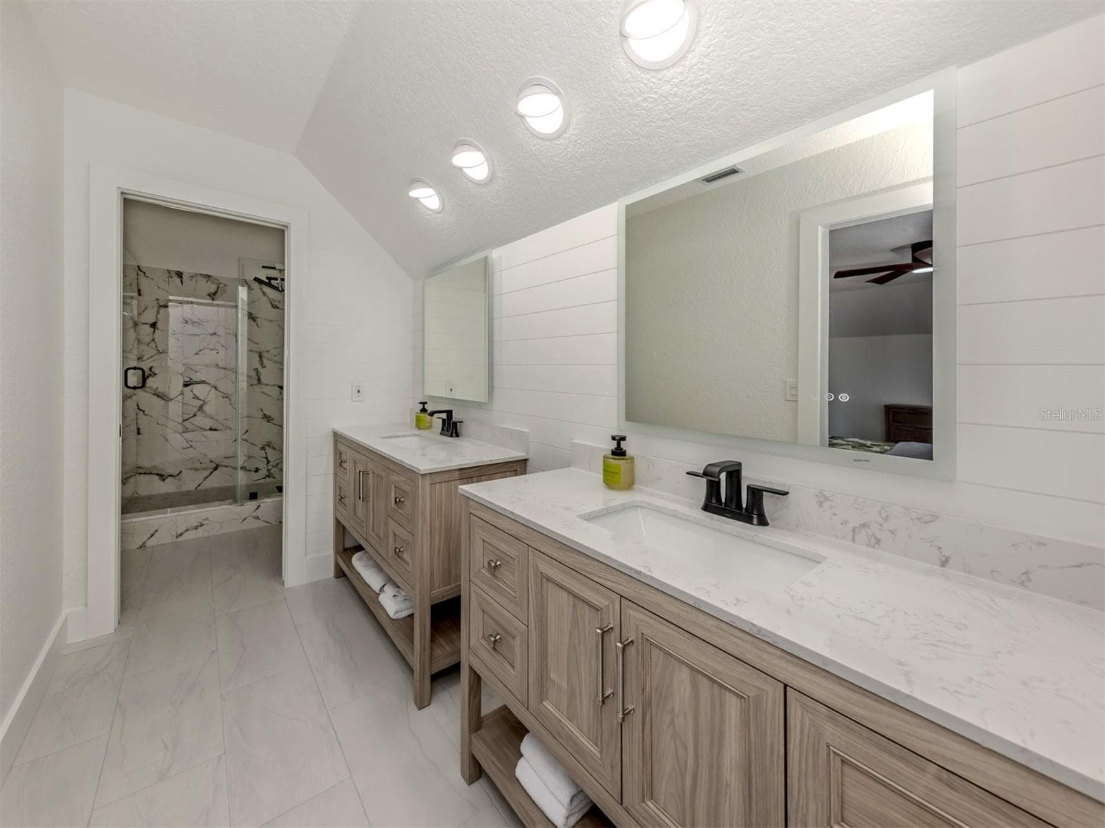 Primary Bath - 13075 VIA CASSIA, PLACIDA