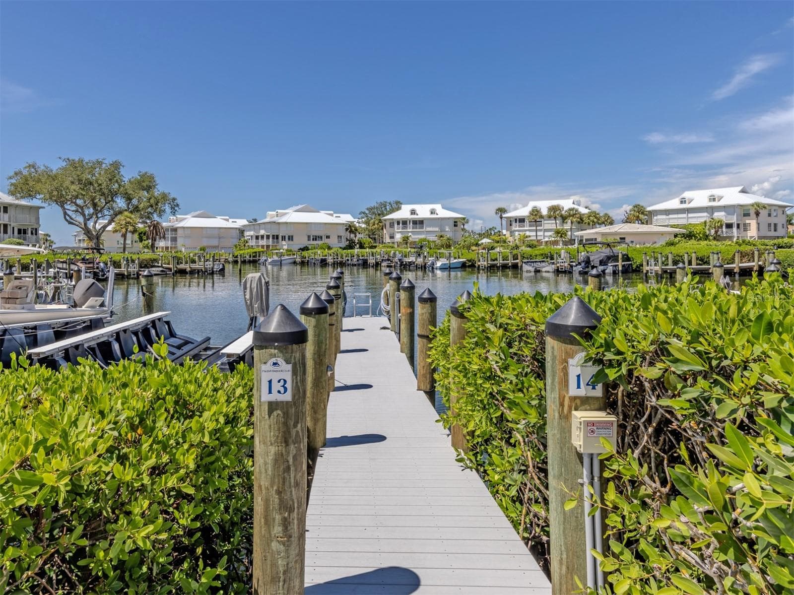 Boat slips for rent - 13075 VIA CASSIA, PLACIDA