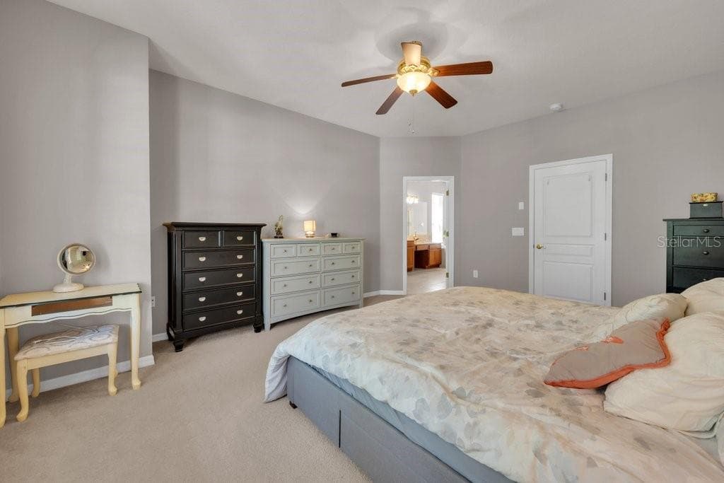 Single Family Residence at 5929 FISHHAWK CROSSING BLVD, LITHIA, photo 17 of 39
