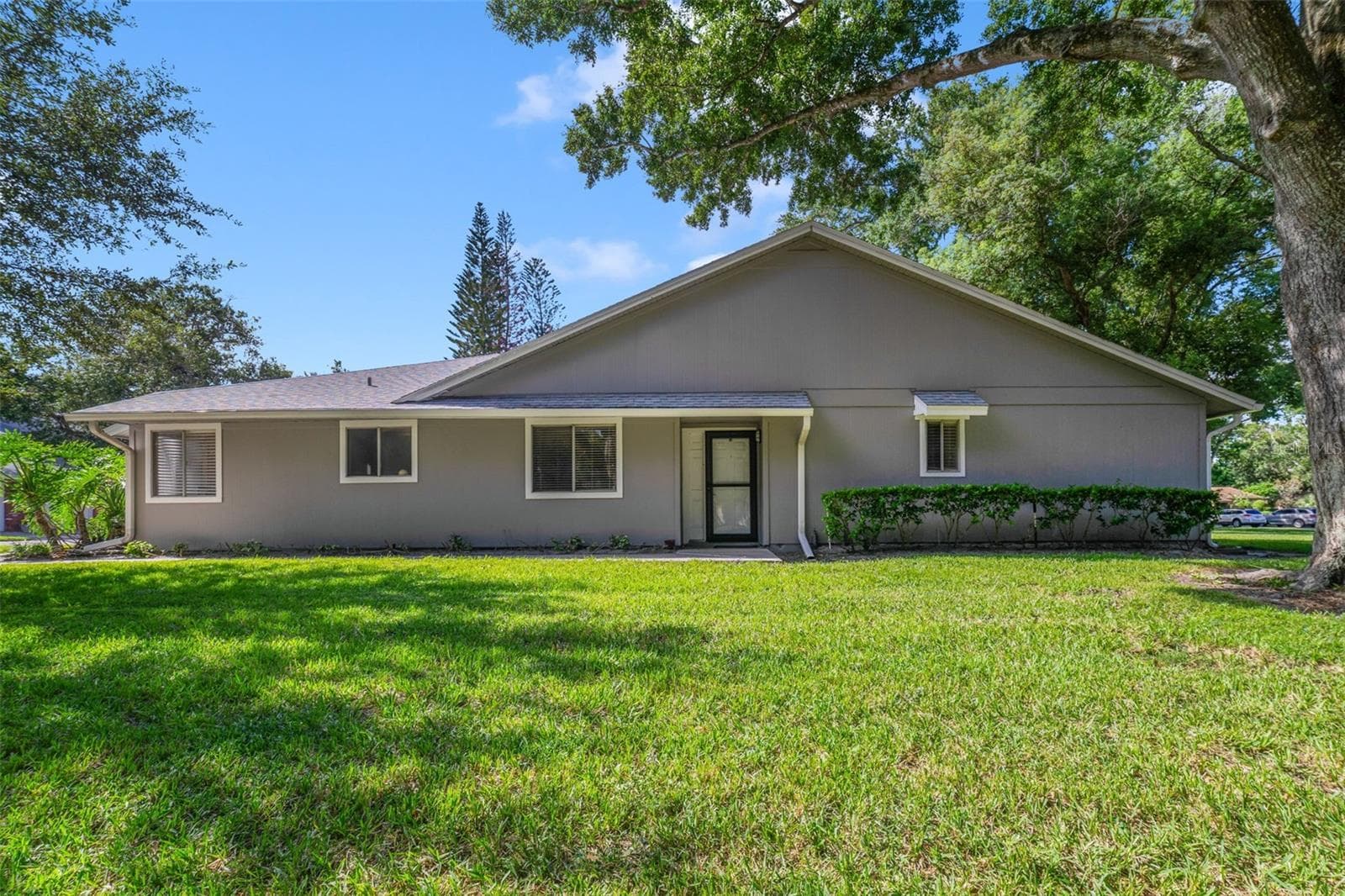 604 CHESTNUT OAK CIR #102