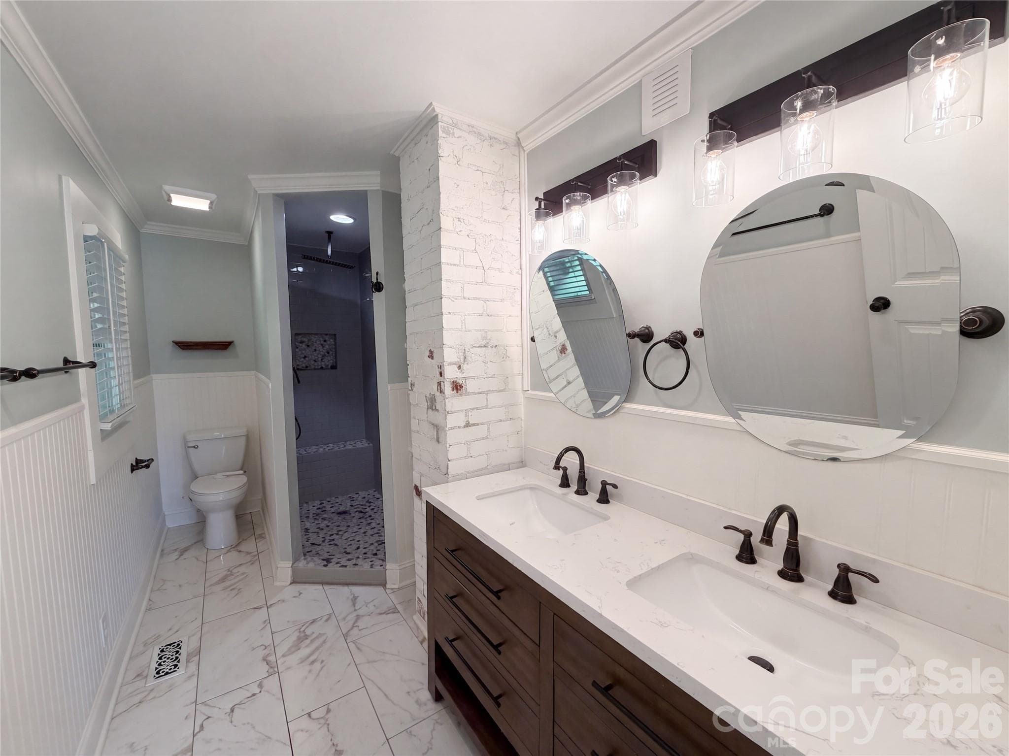 Single Family Residence at 5630 S New Hope Road, Belmont, photo 4 of 18