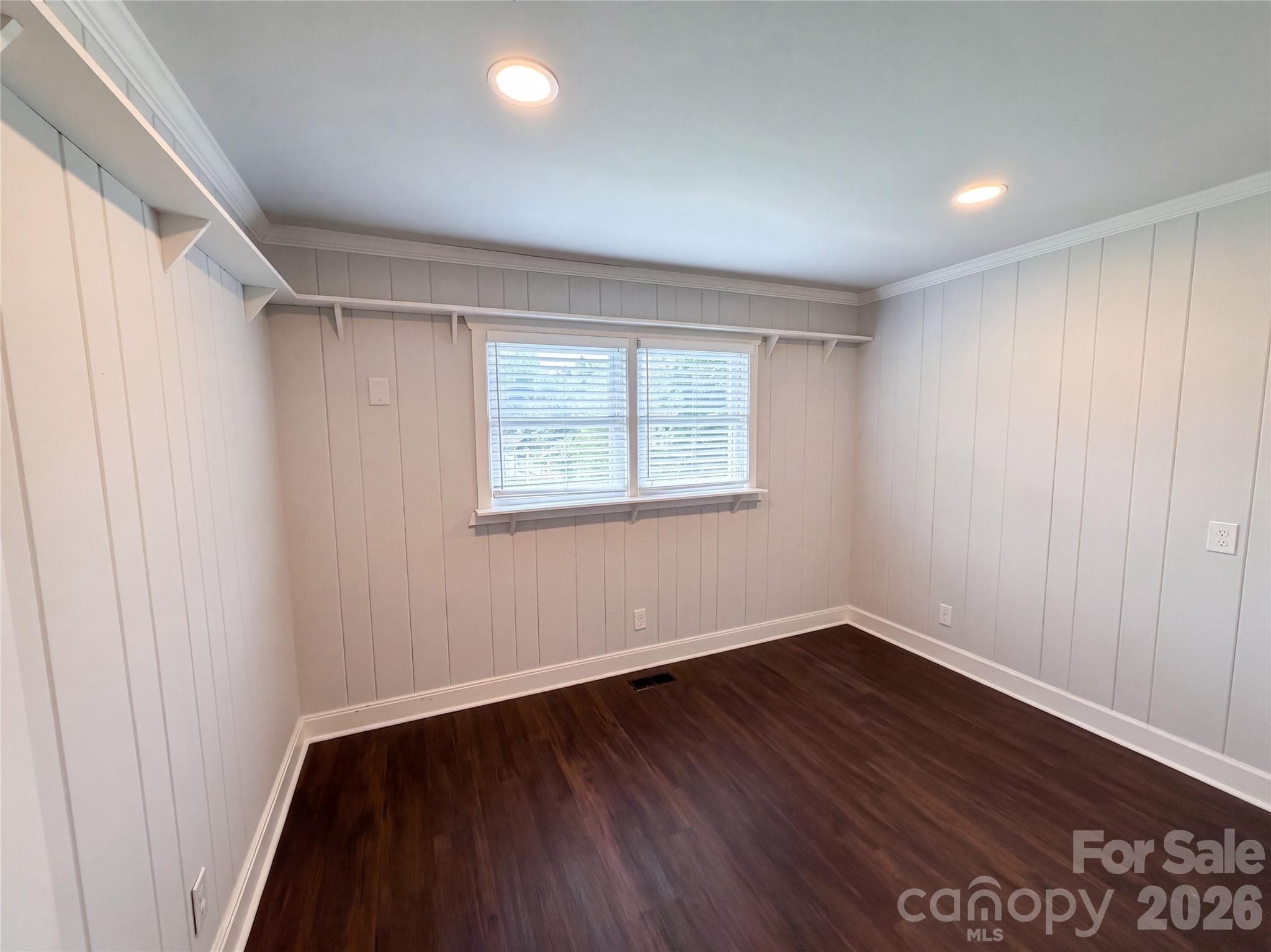 Single Family Residence at 5630 S New Hope Road, Belmont, photo 12 of 18