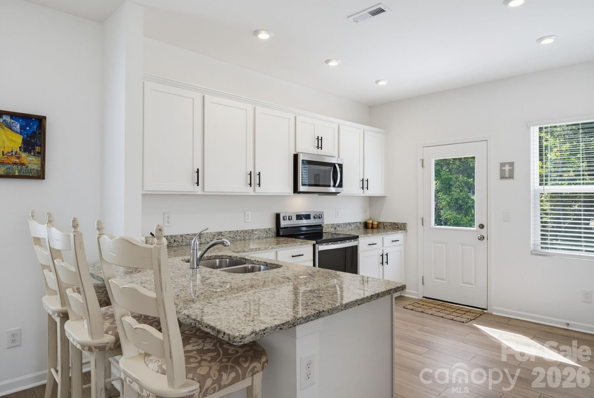 Single Family Residence at 10100 Travis Floyd Lane, Charlotte, photo 9 of 29